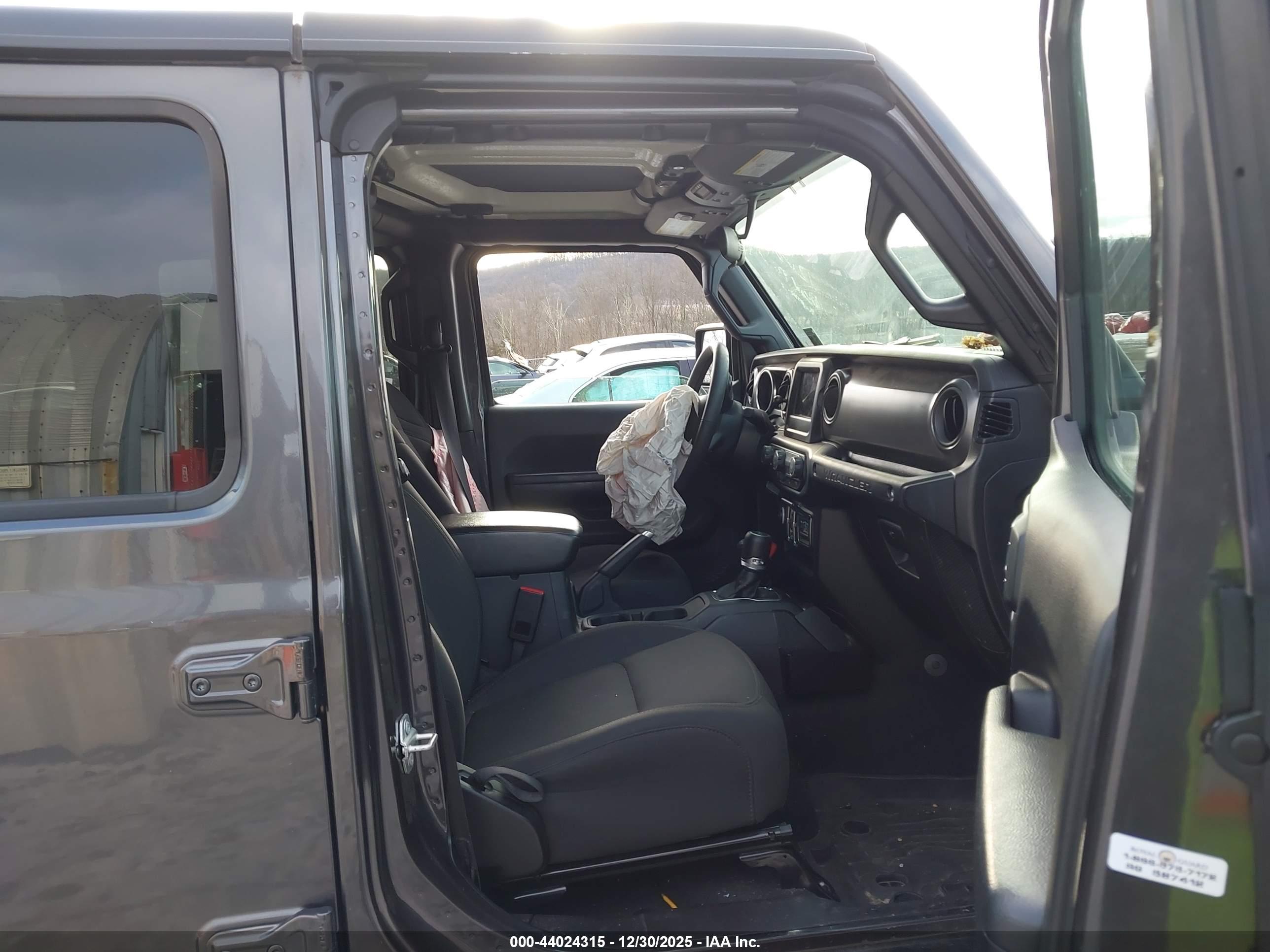 JEEP WRANGLER image 5