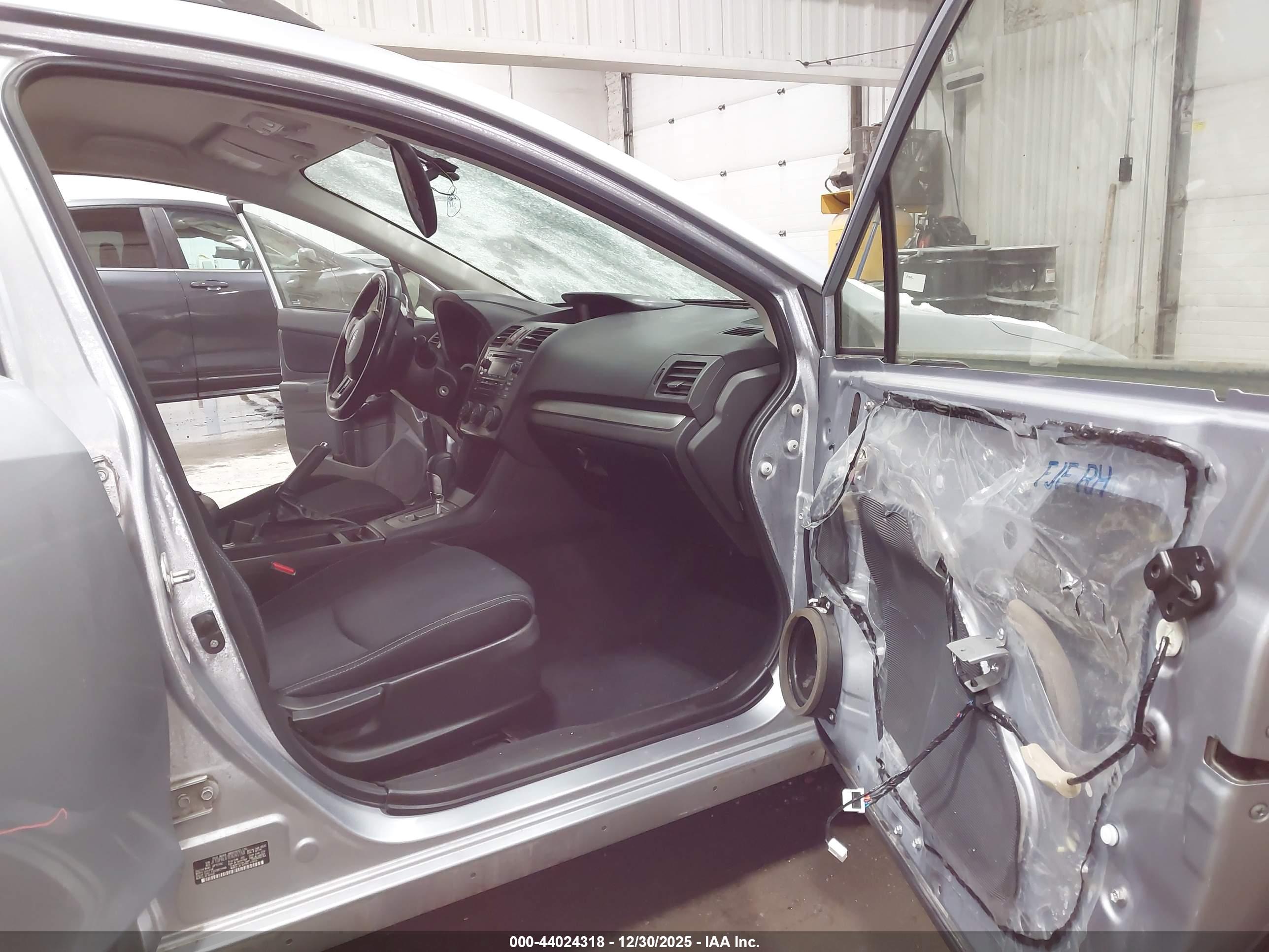 SUBARU IMPREZA image 5