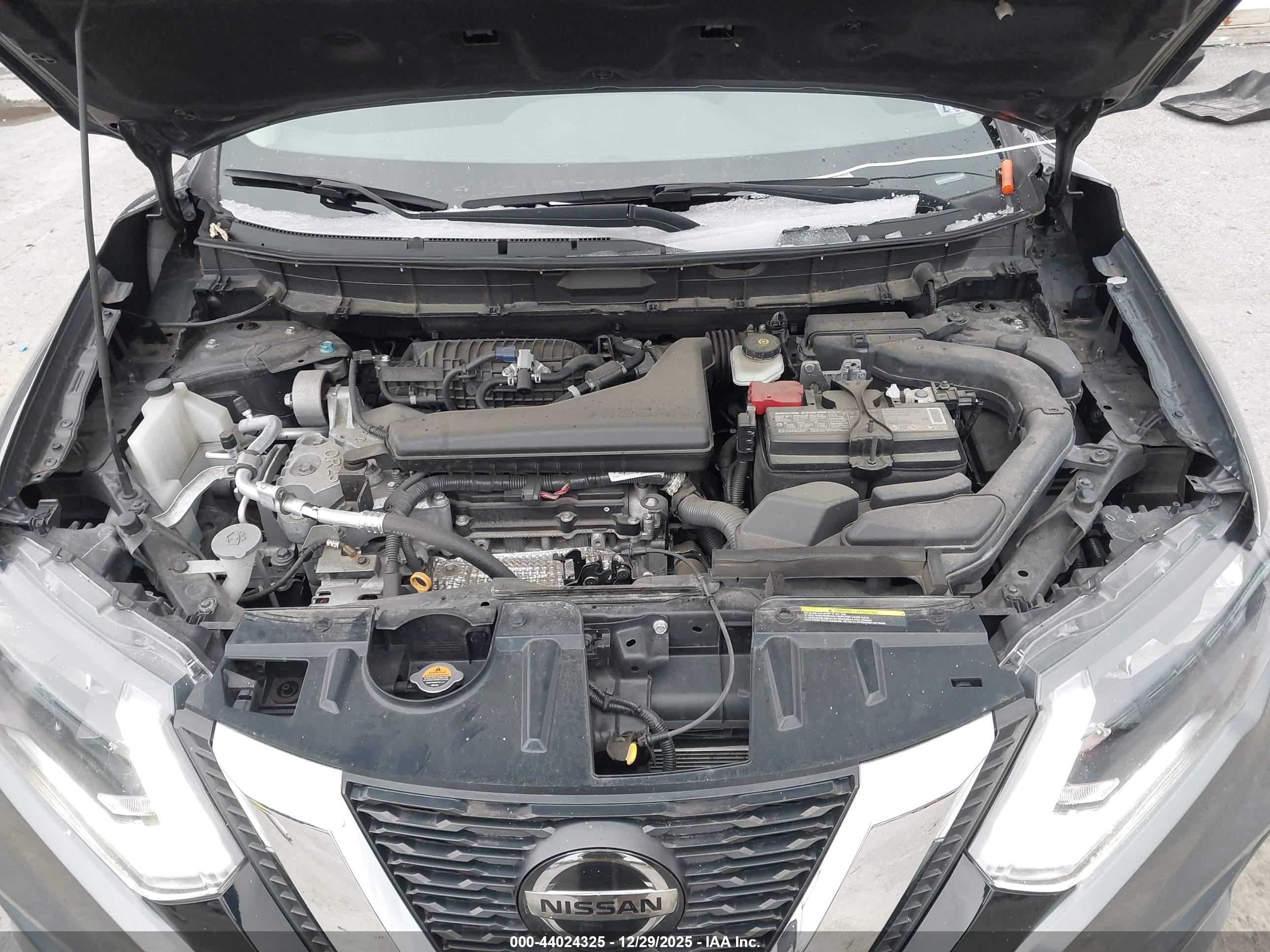 NISSAN ROGUE image 10