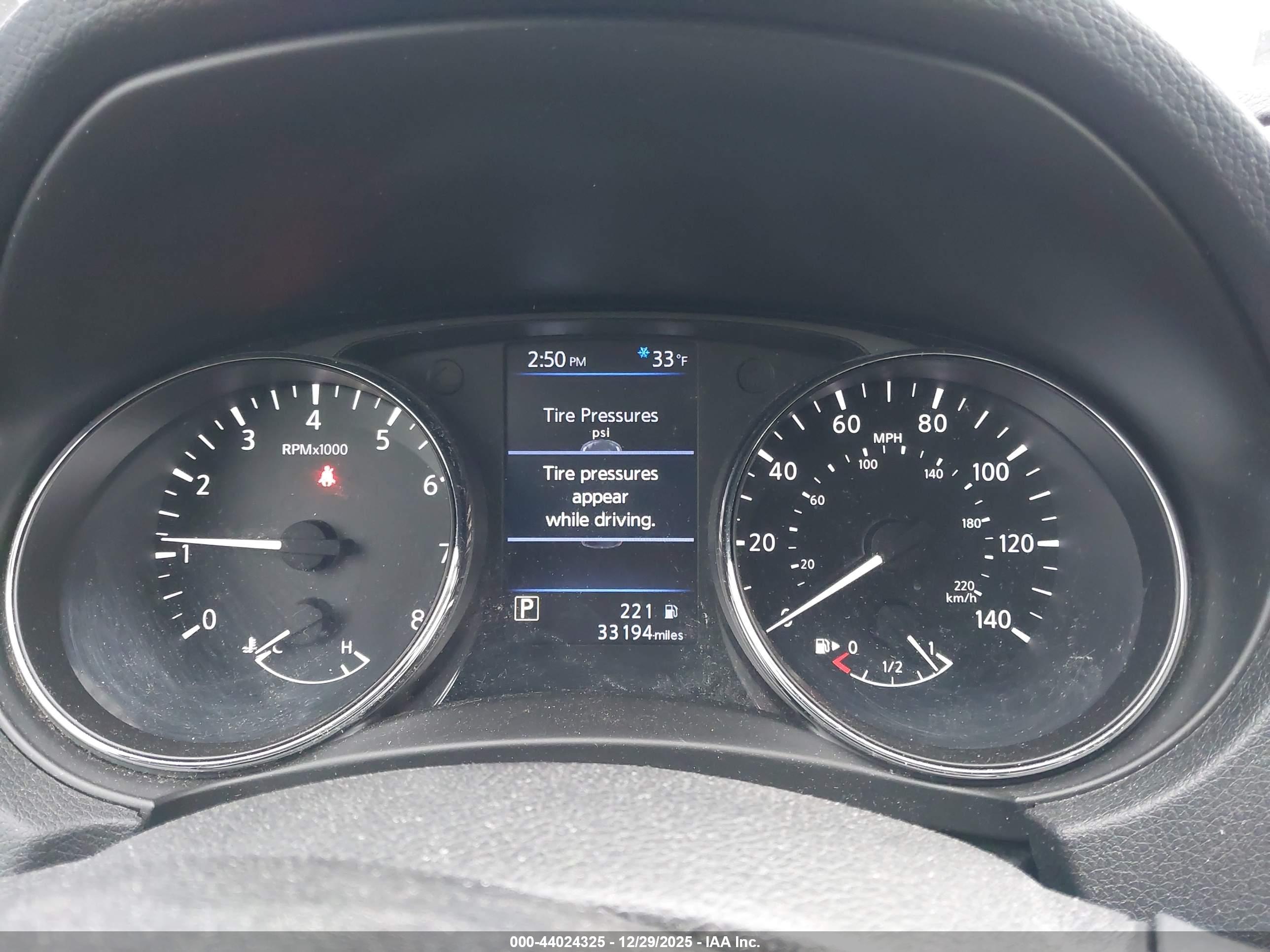 NISSAN ROGUE image 7