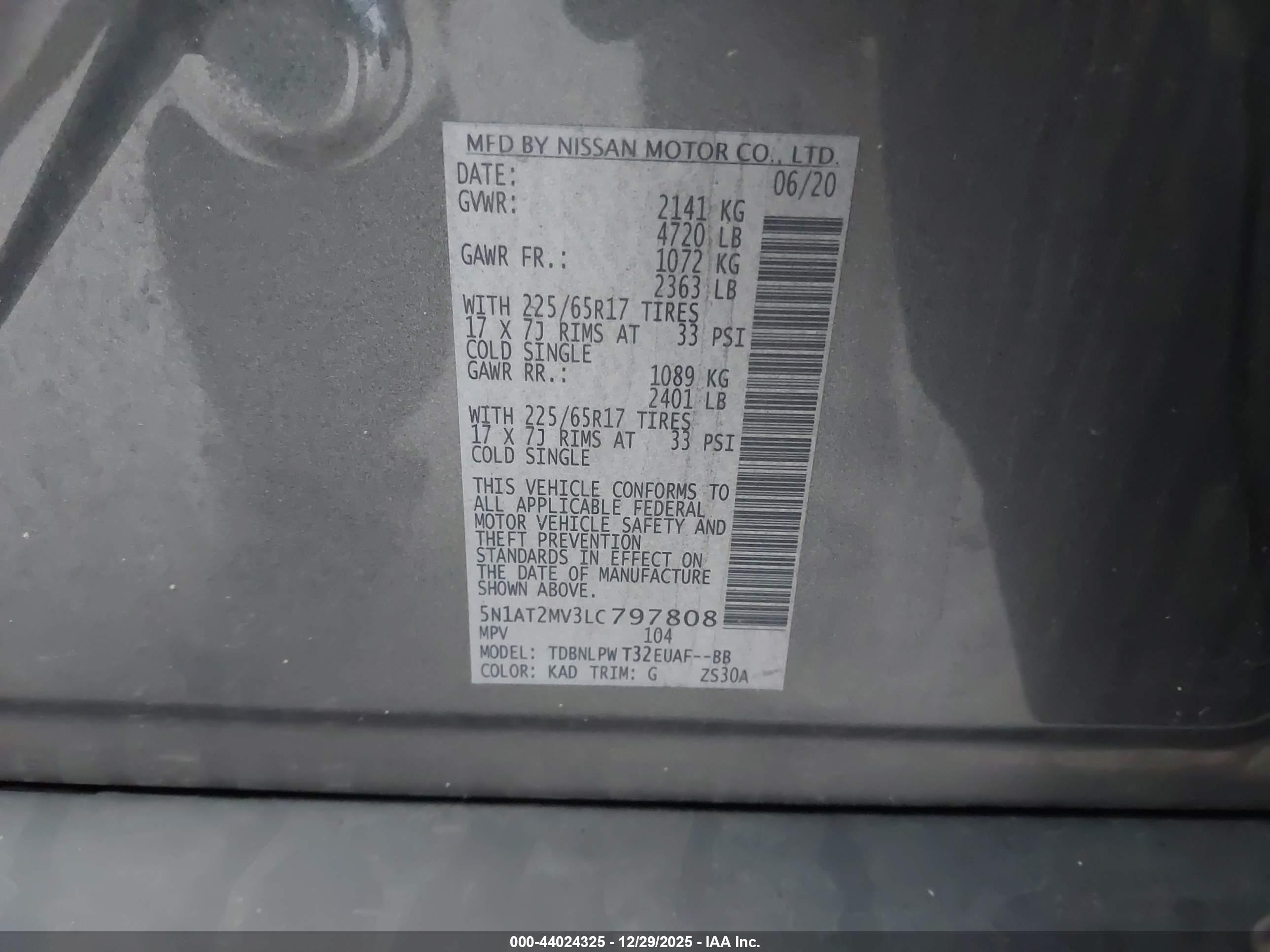 NISSAN ROGUE image 9