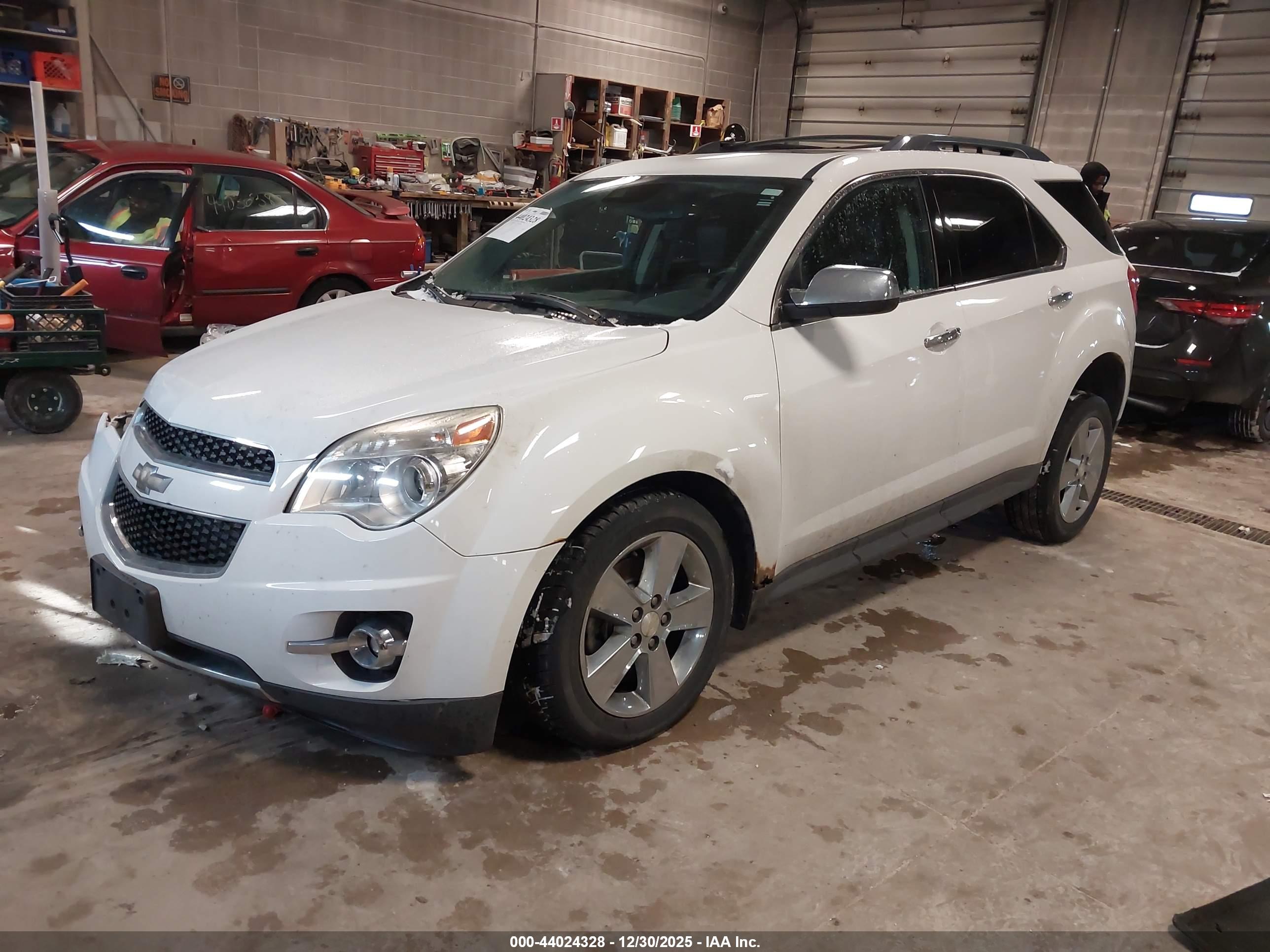 CHEVROLET EQUINOX image 2