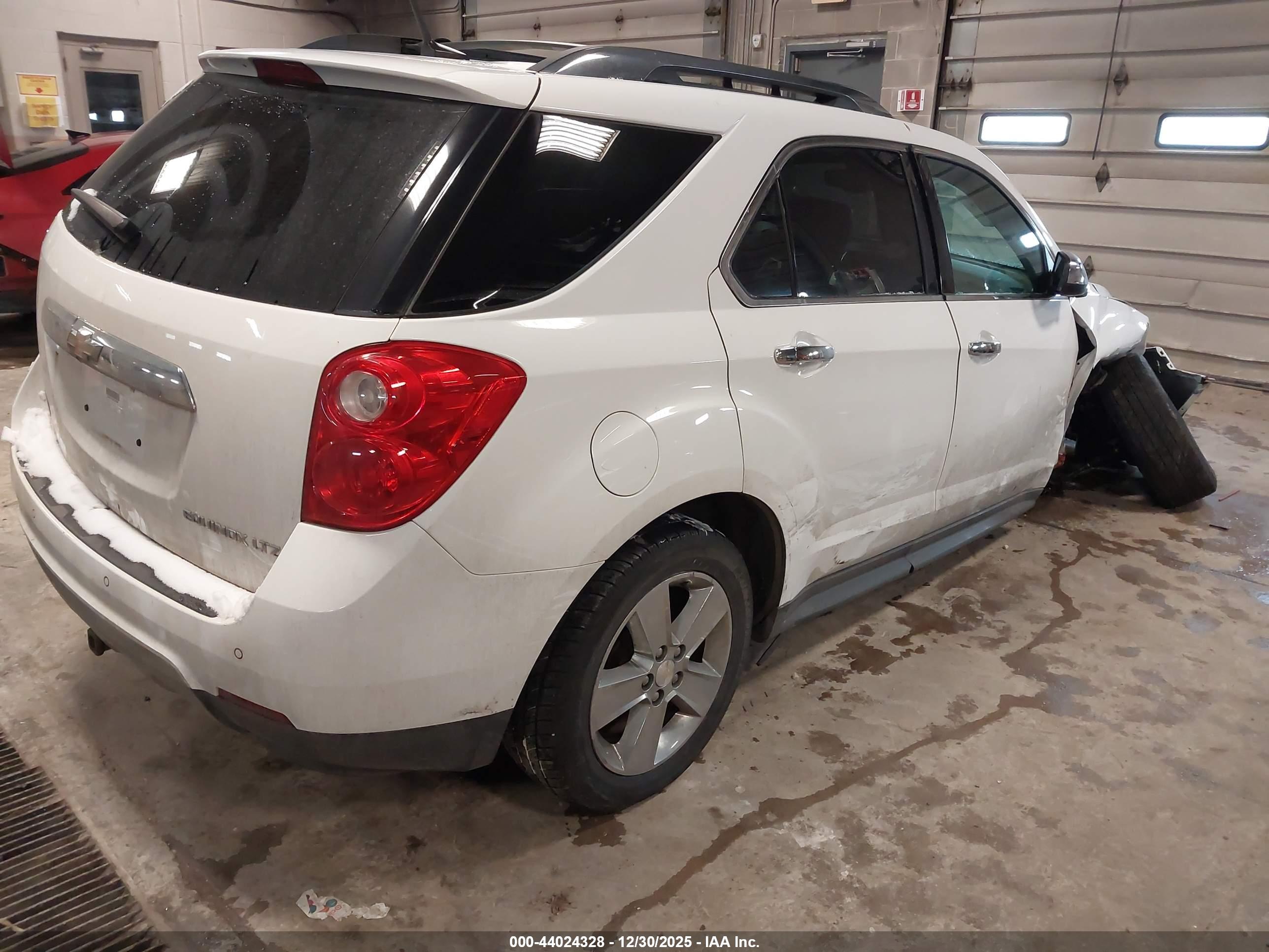 CHEVROLET EQUINOX image 4