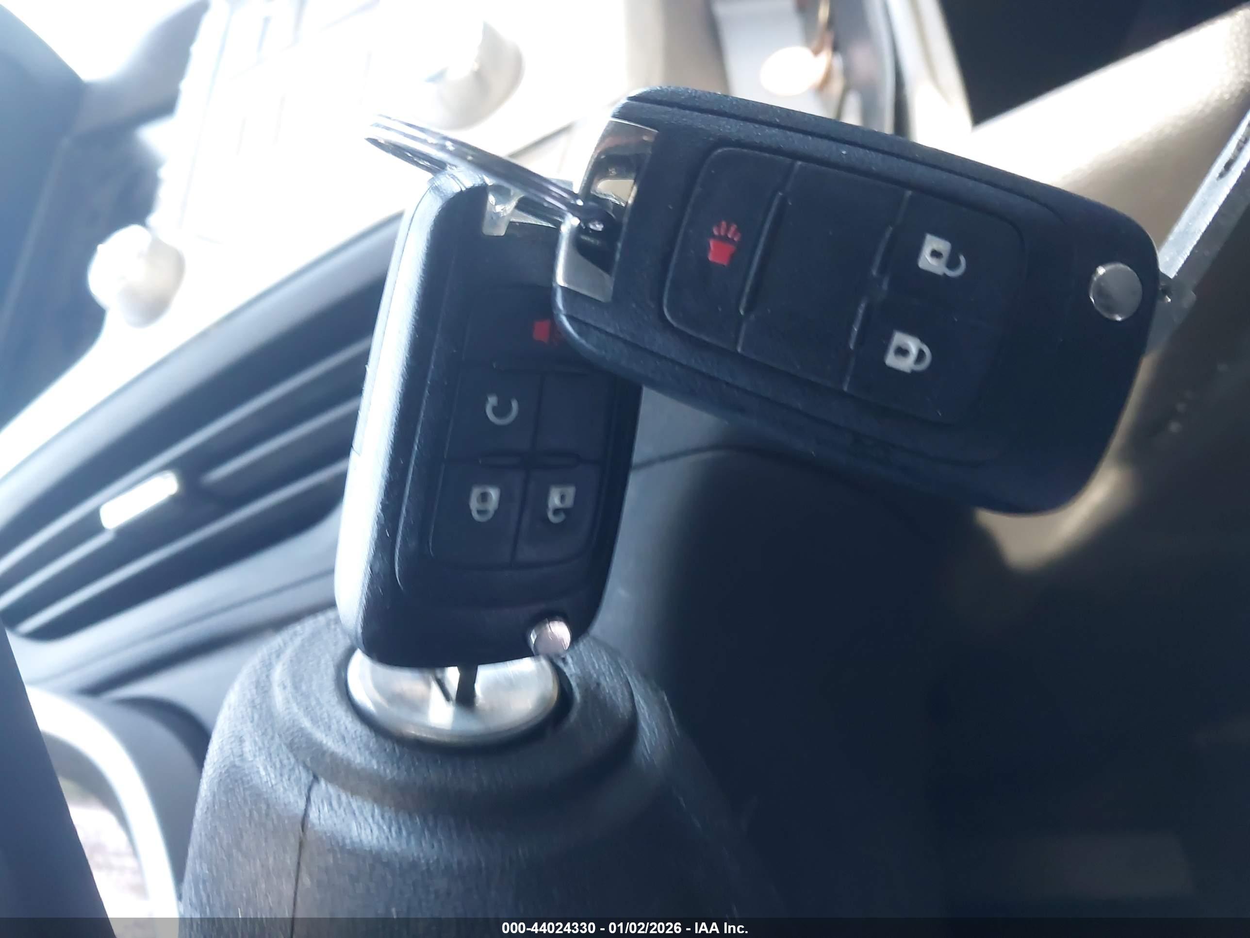 CHEVROLET EQUINOX image 11