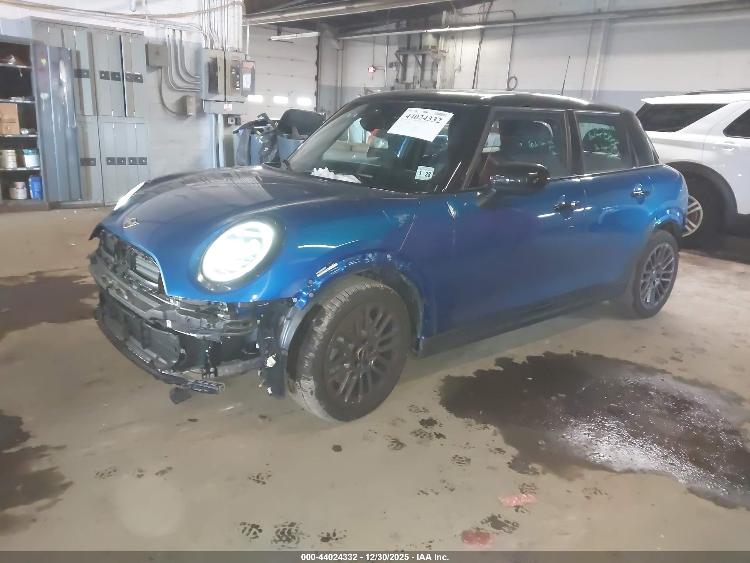 MINI HARDTOP image 2