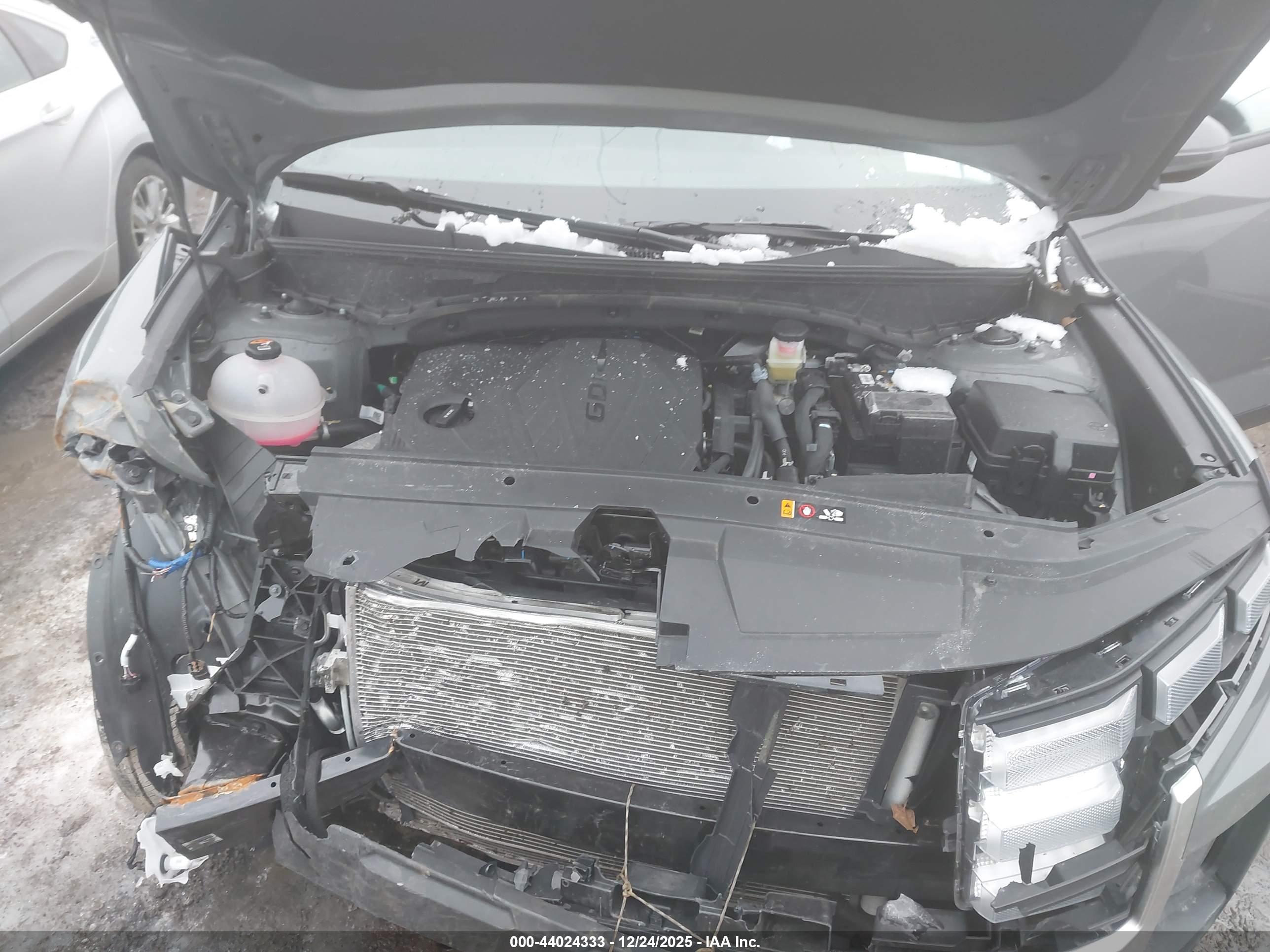 HYUNDAI SANTA image 10