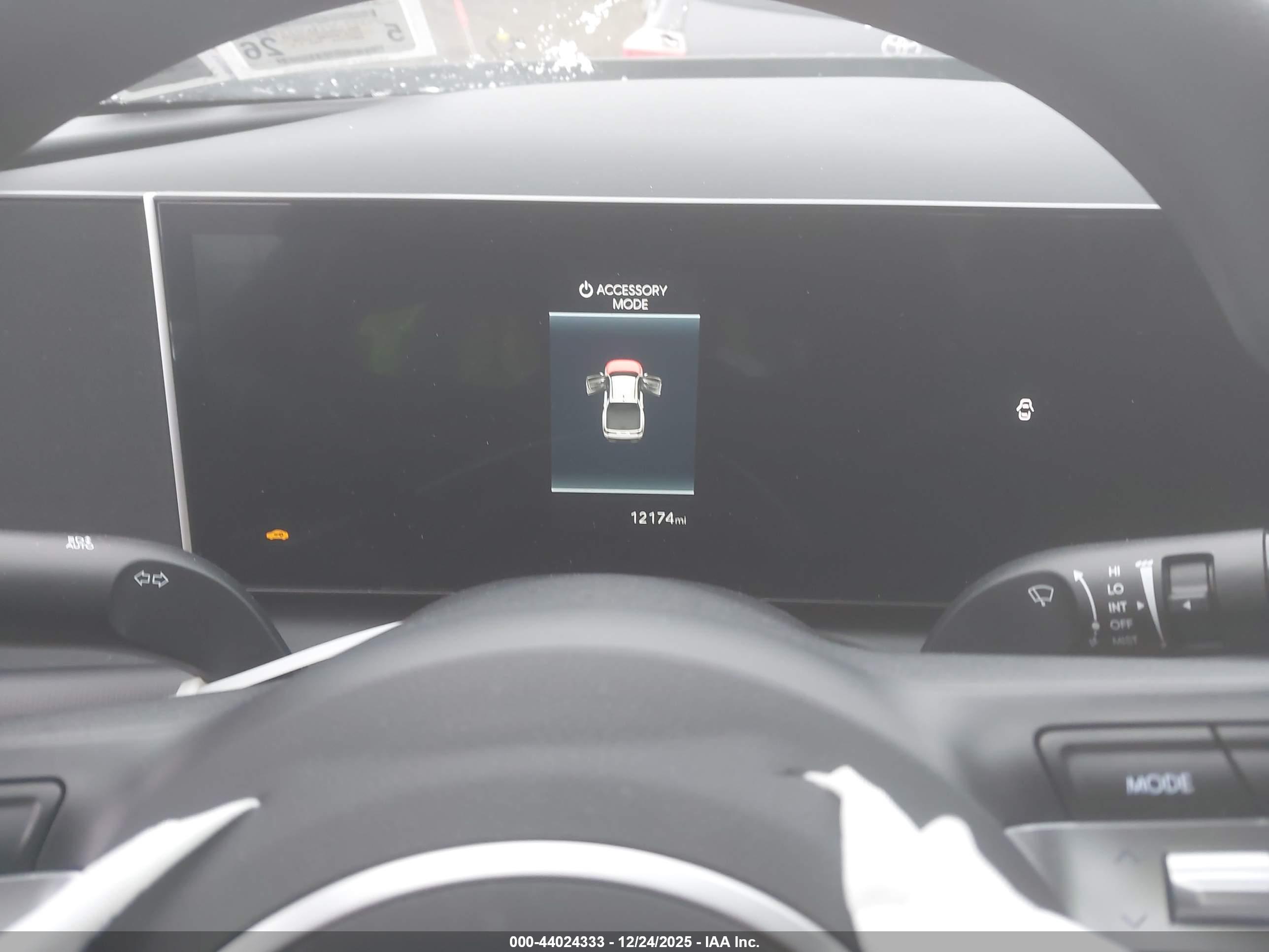 HYUNDAI SANTA image 7