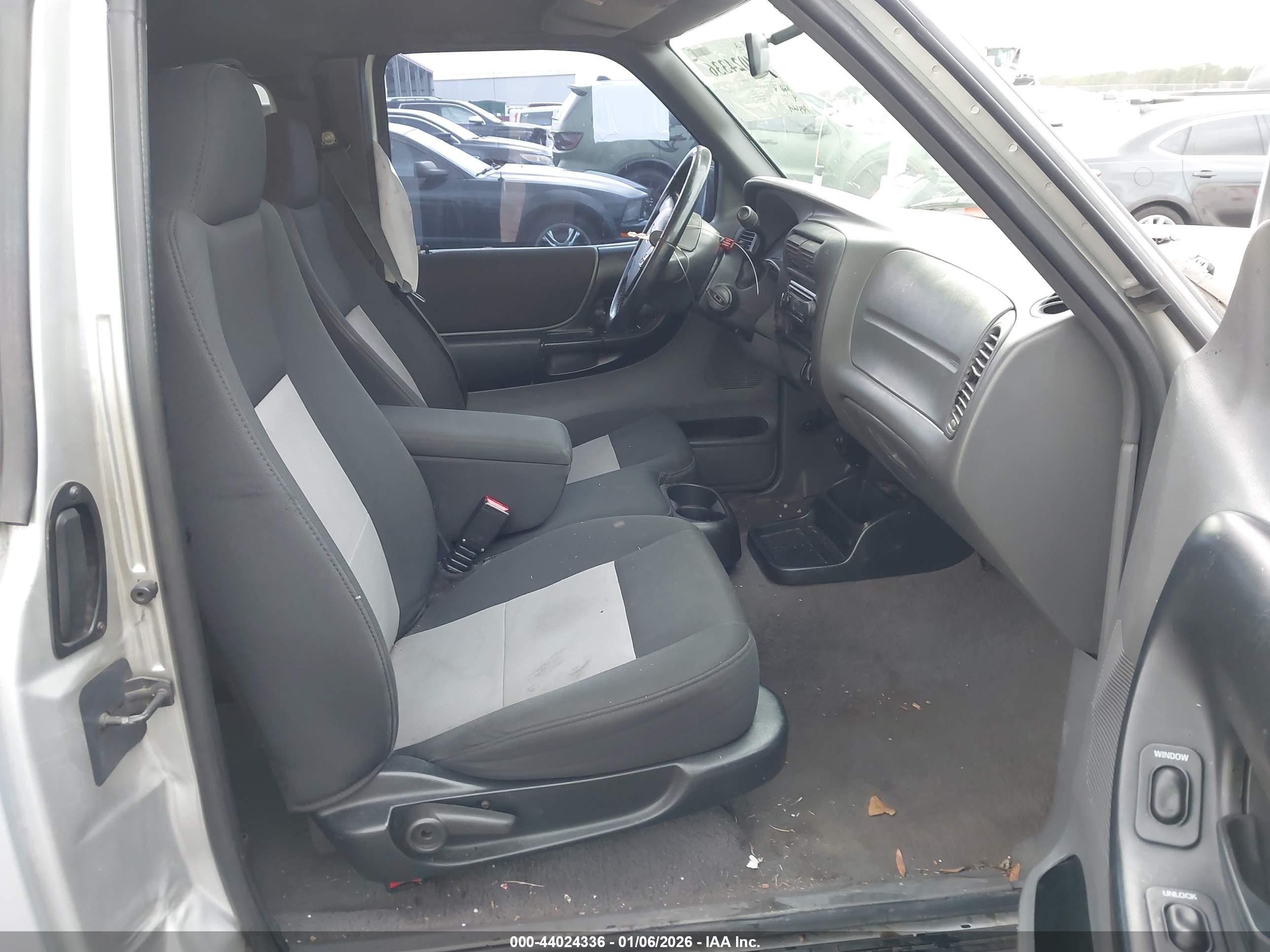 FORD RANGER image 5