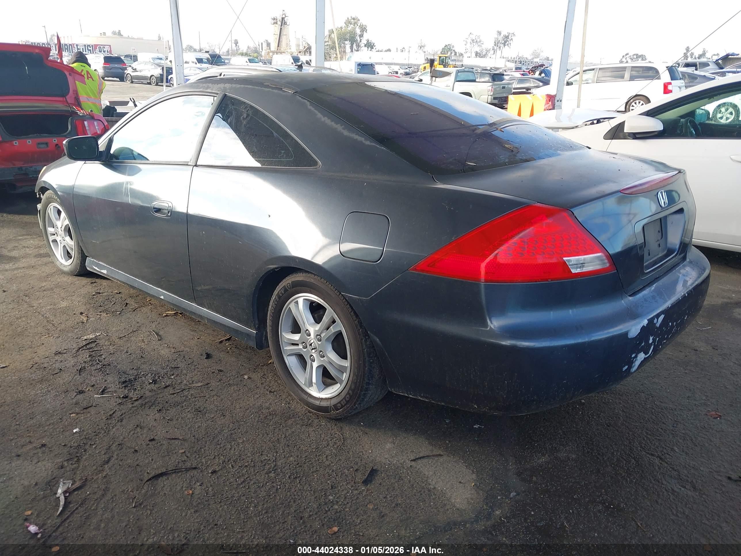 HONDA ACCORD image 3
