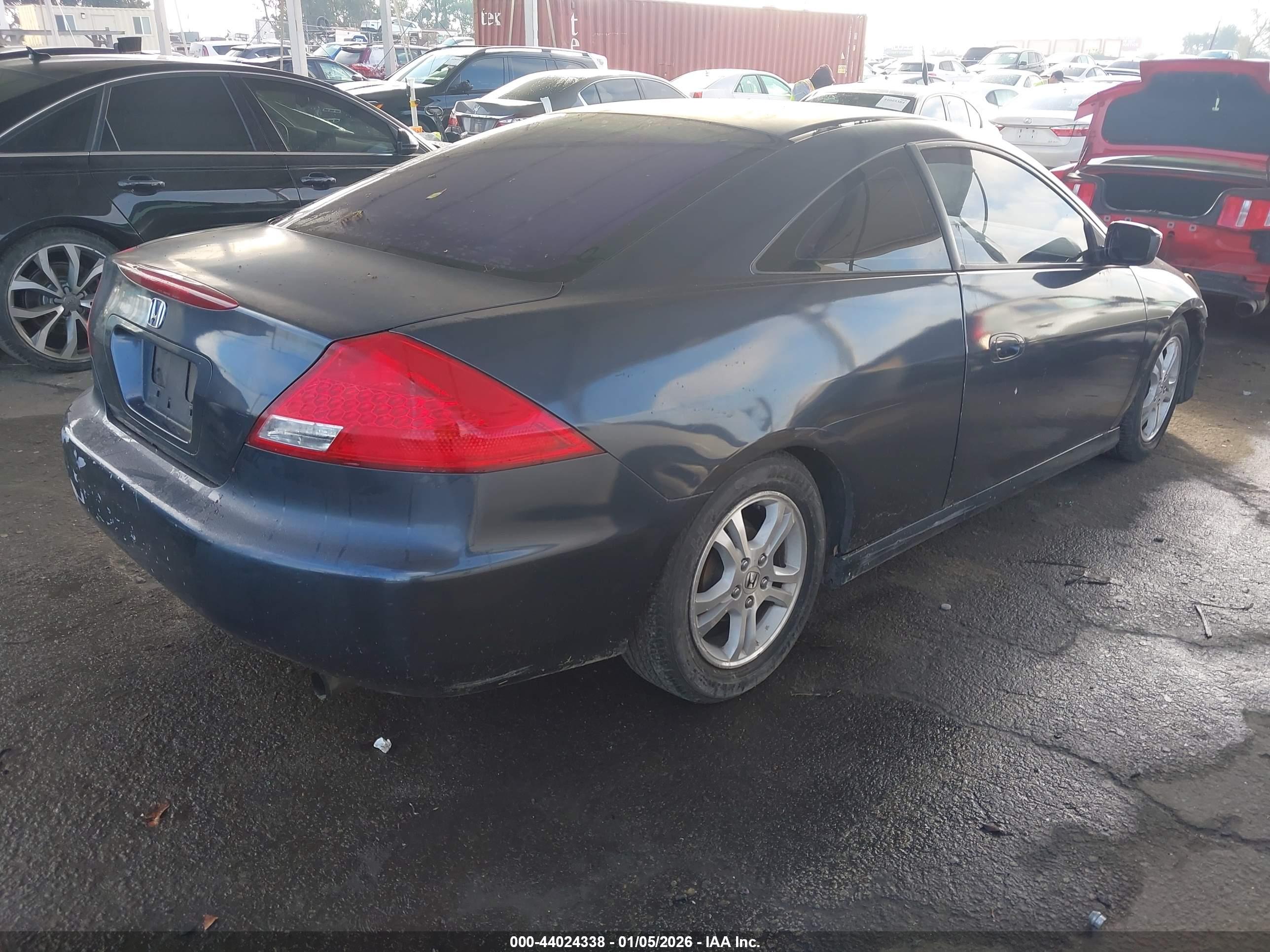 HONDA ACCORD image 4