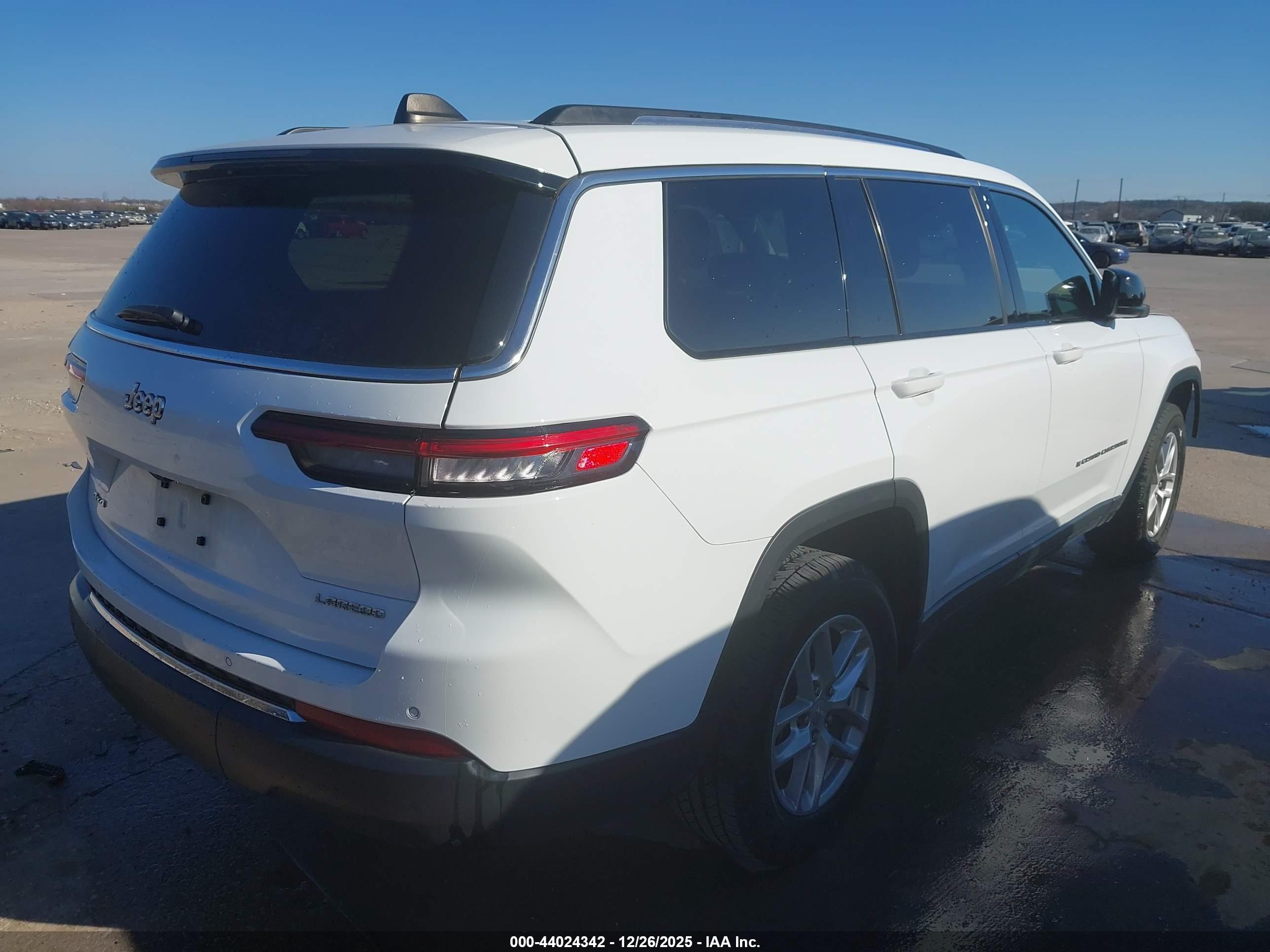 JEEP GRAND image 4