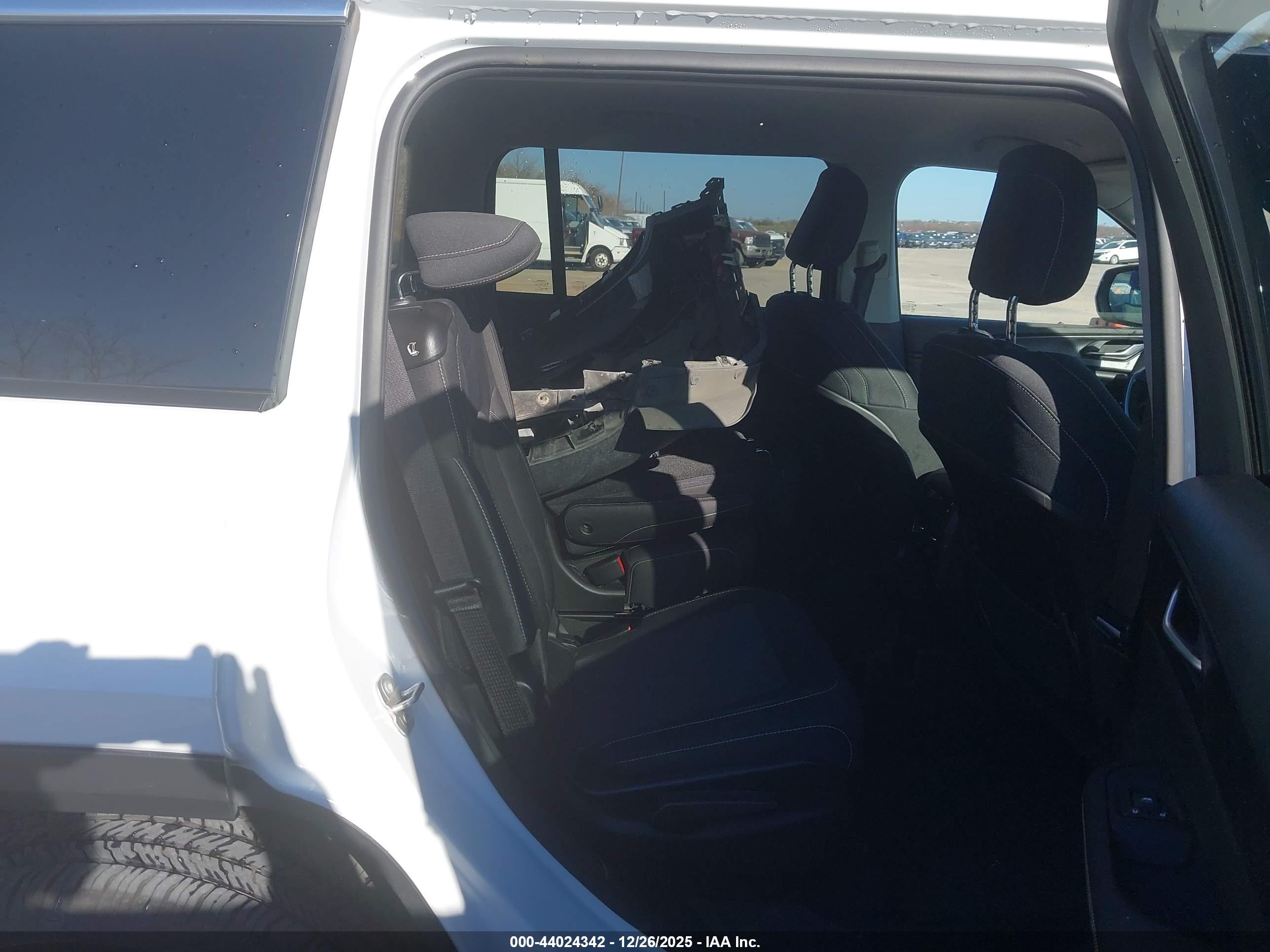 JEEP GRAND image 8