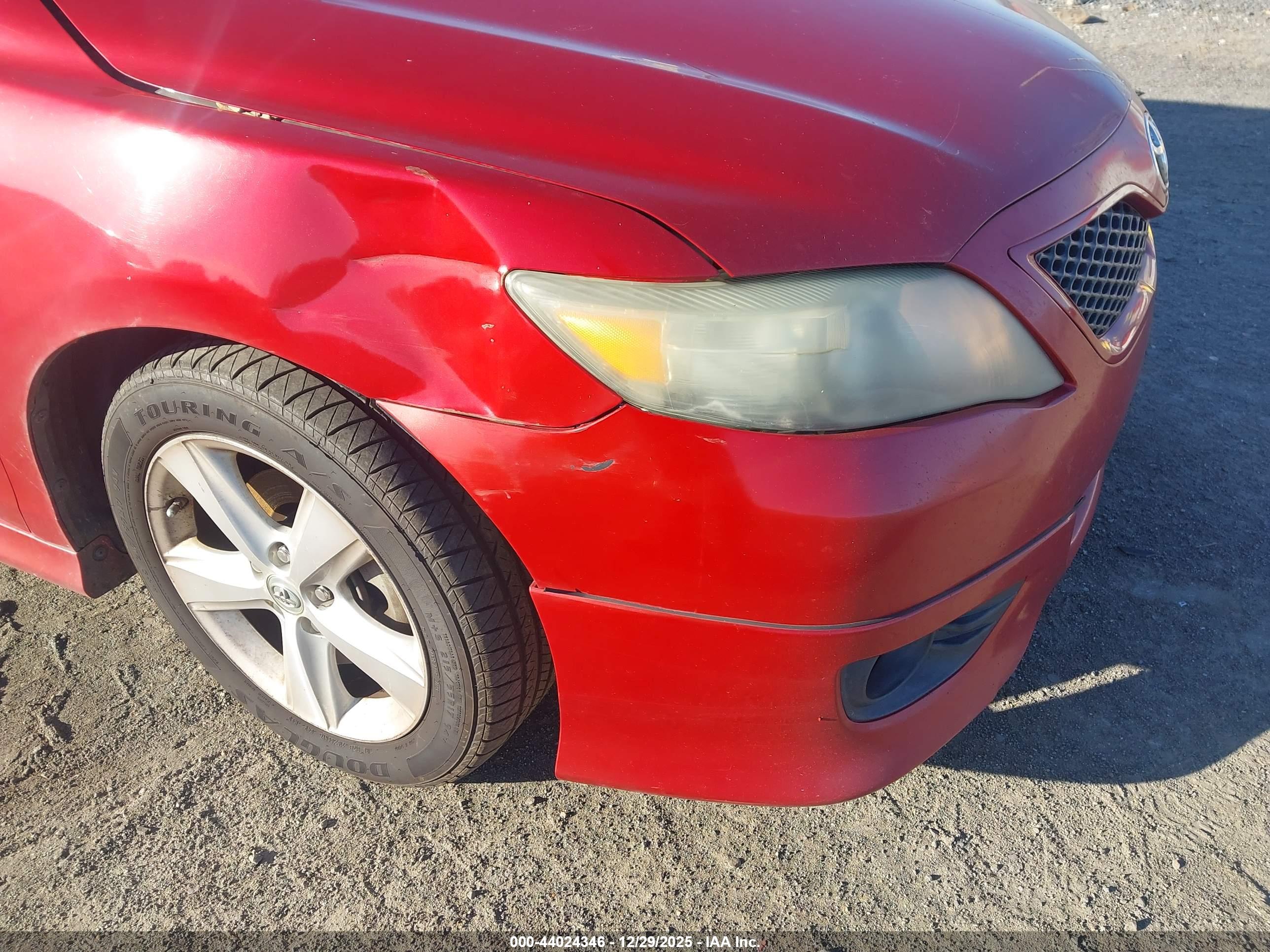 TOYOTA CAMRY image 6
