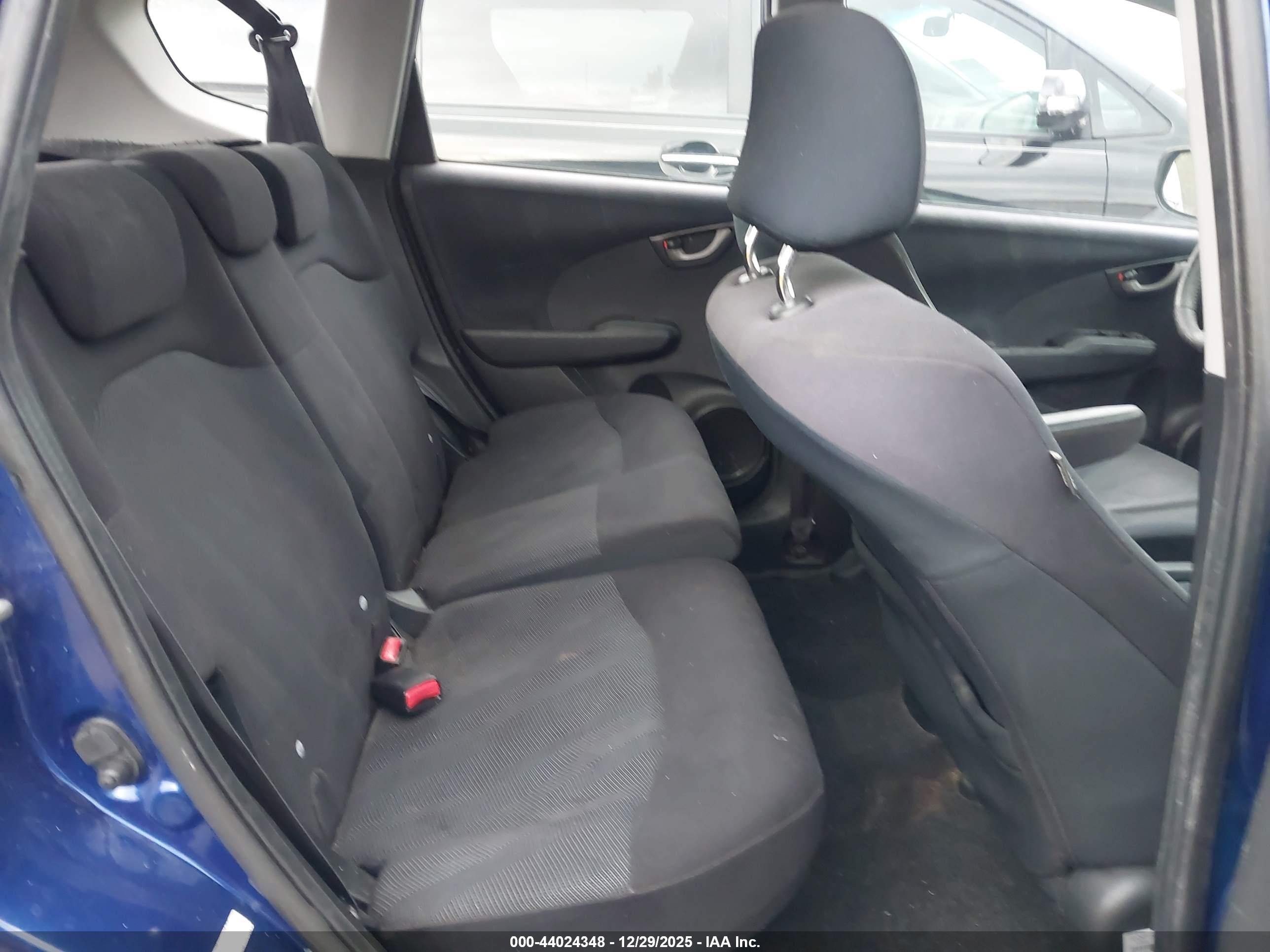 HONDA FIT image 8