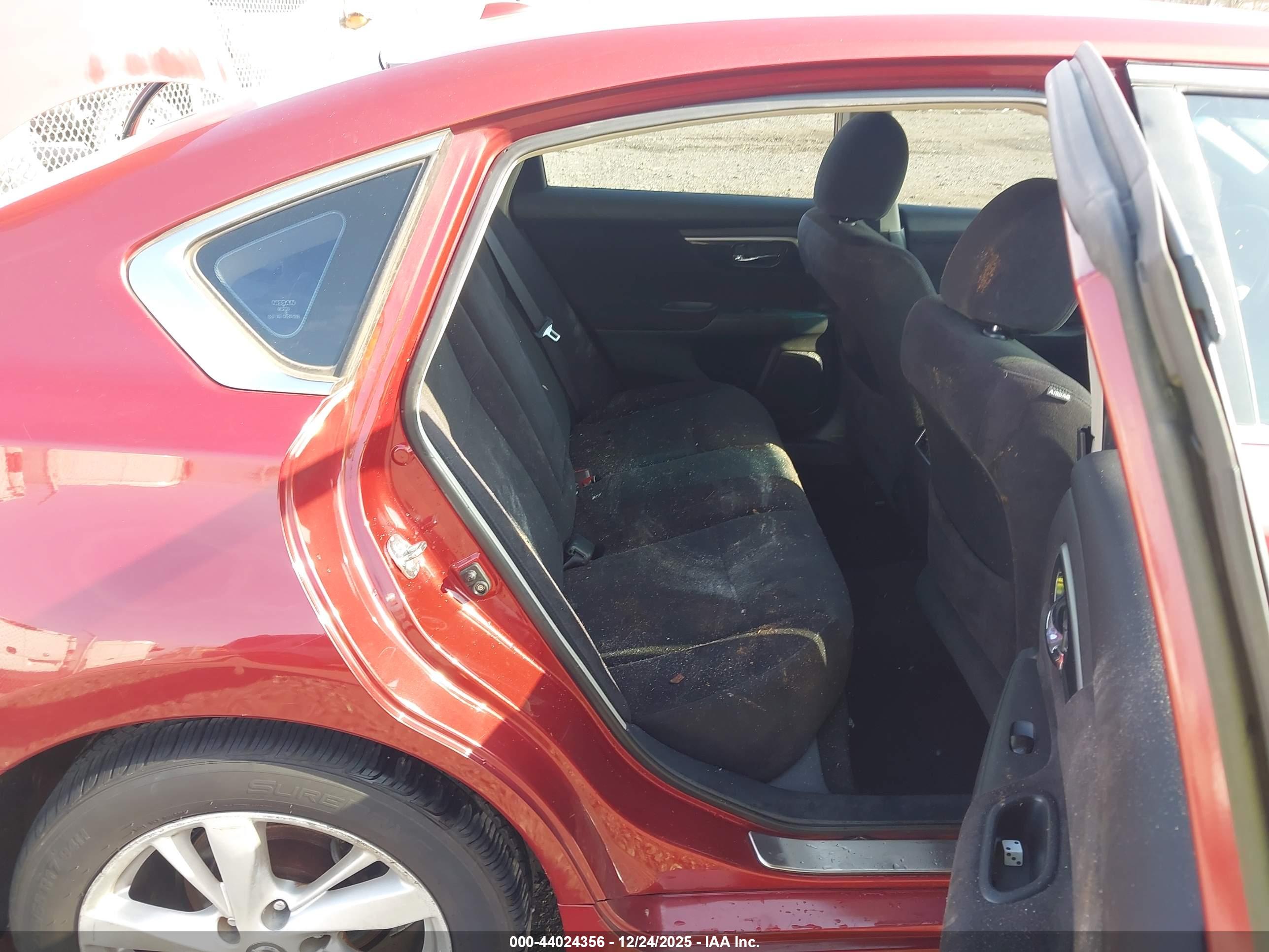 NISSAN ALTIMA image 8