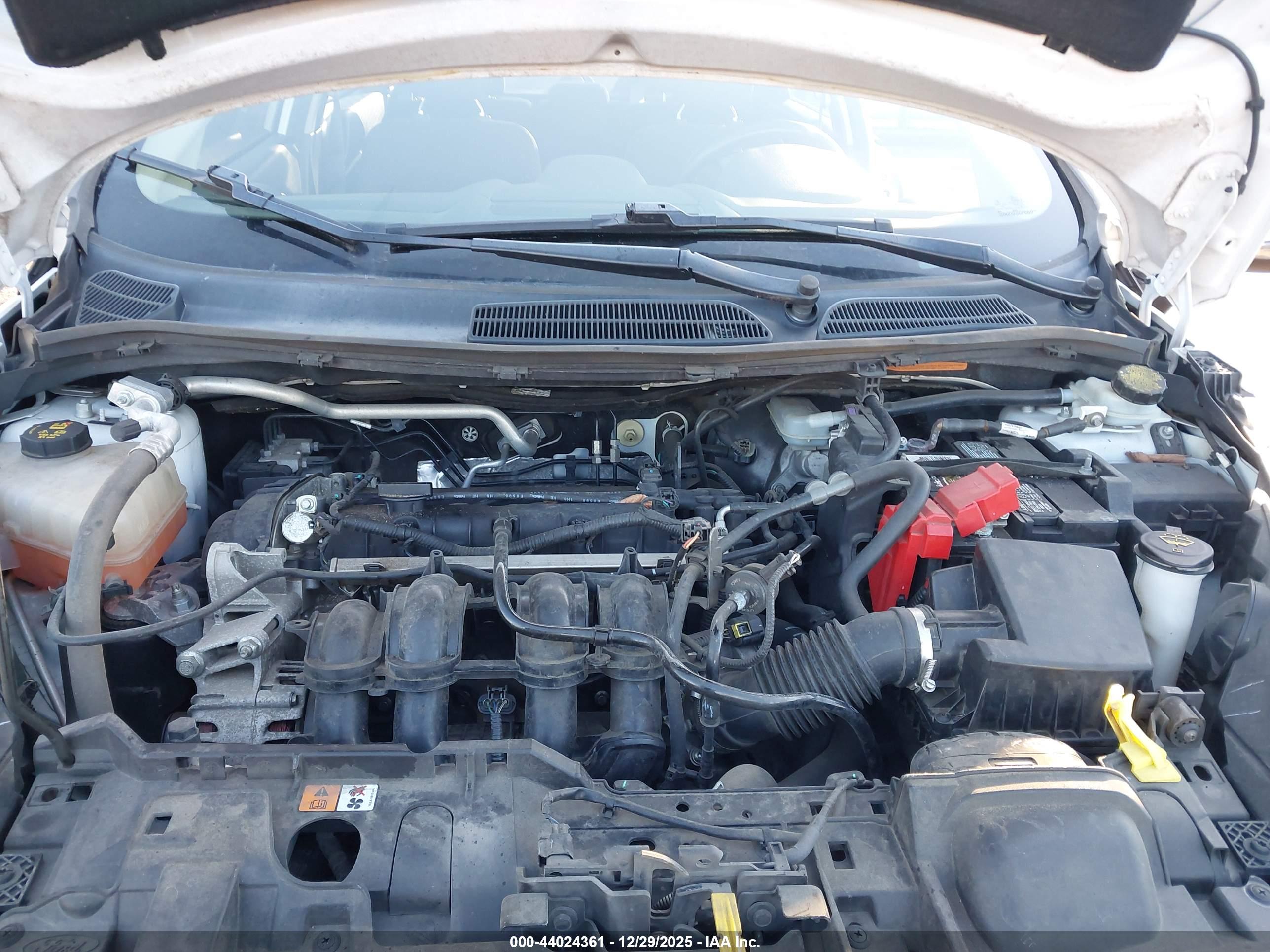 FORD FIESTA image 10