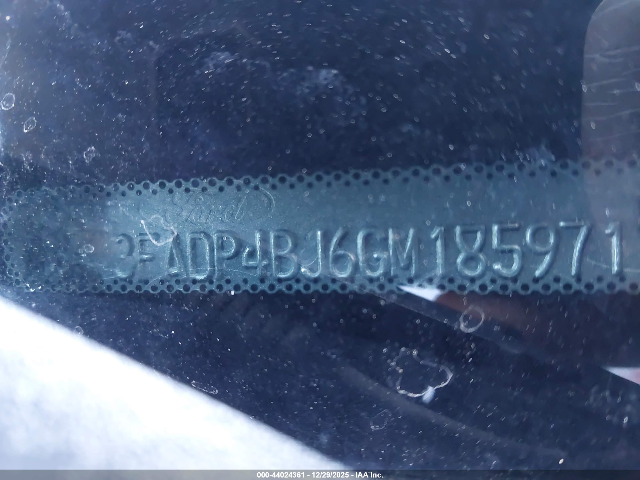 FORD FIESTA image 9