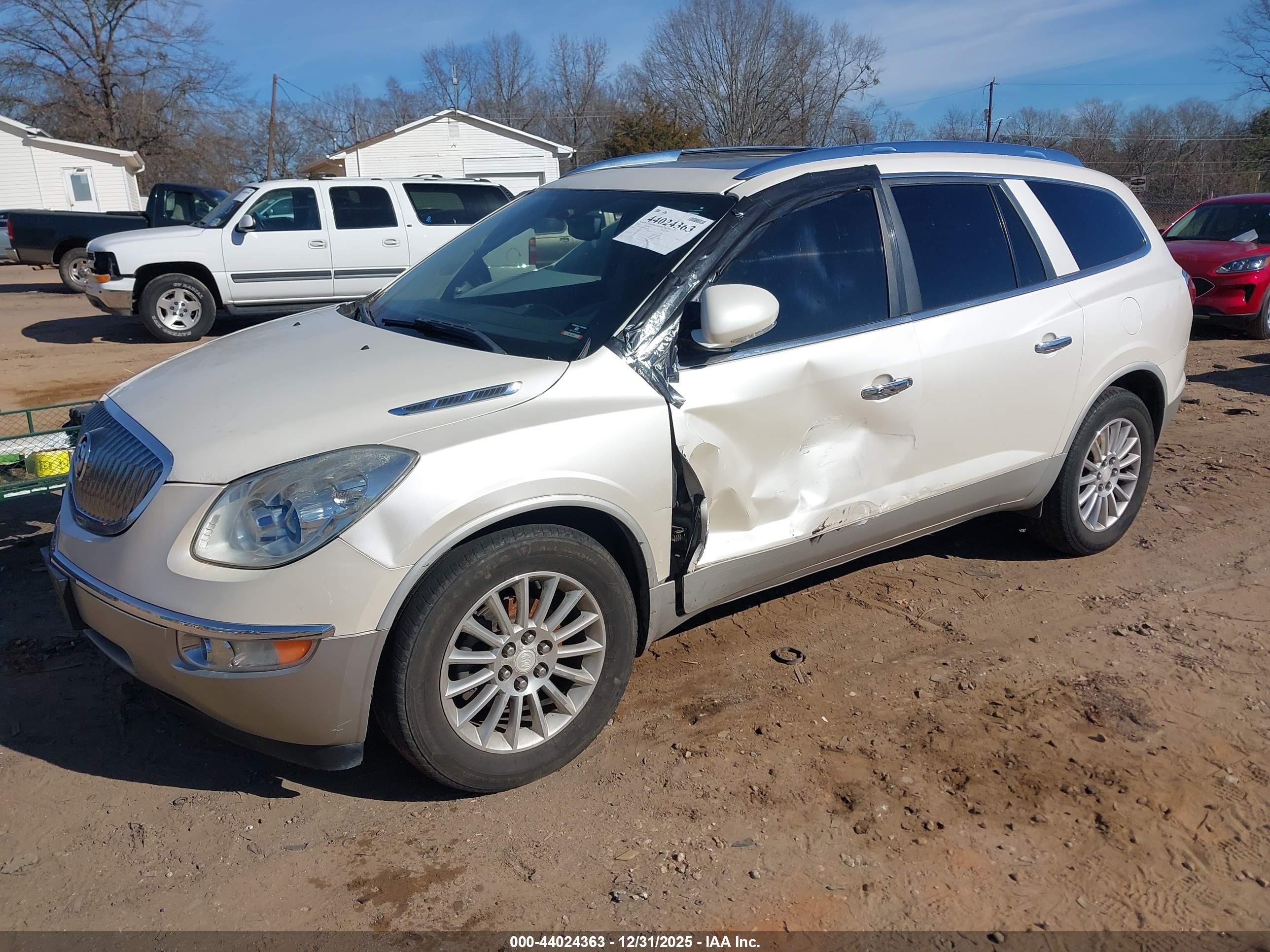 BUICK ENCLAVE image 2