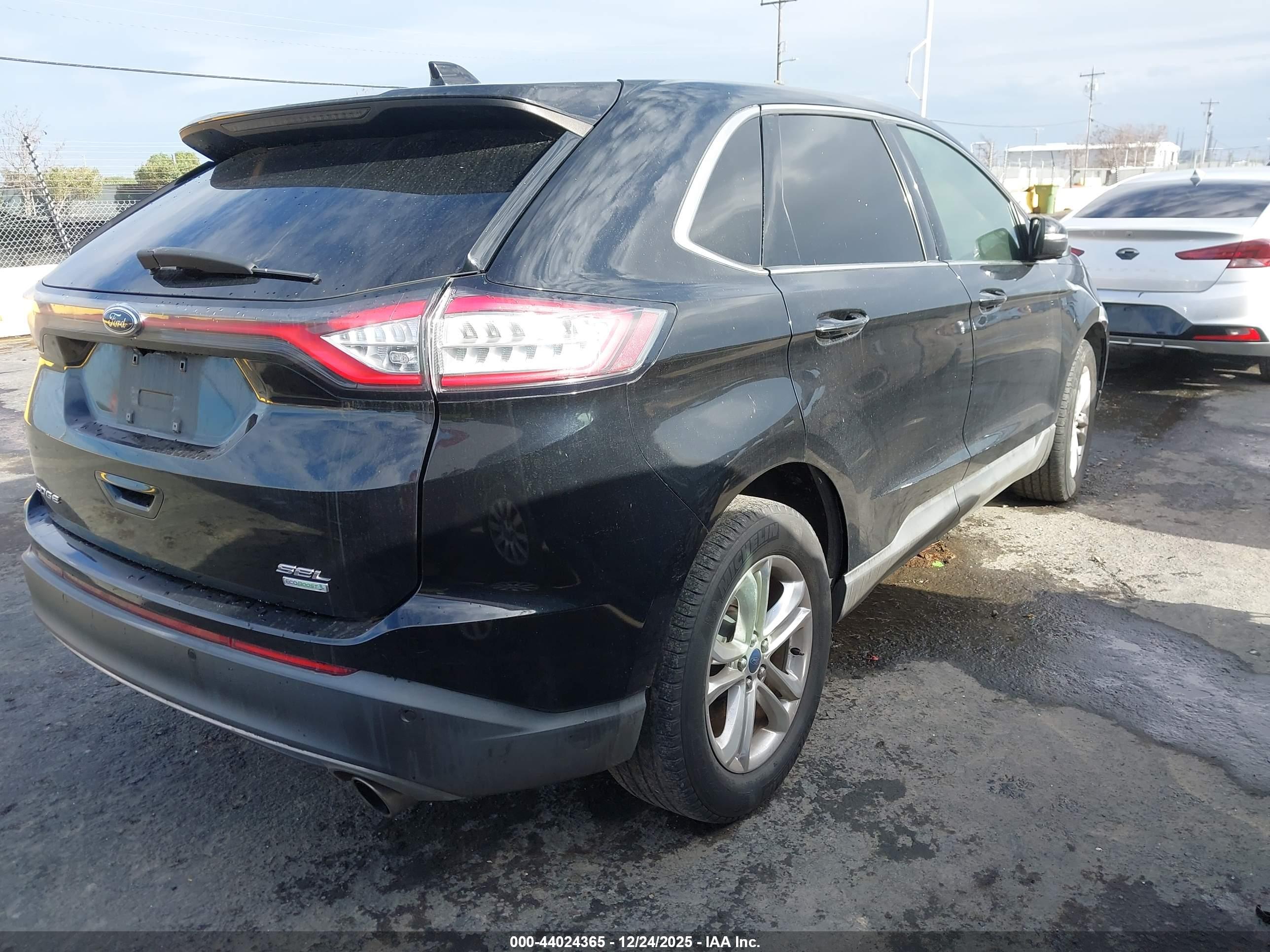 FORD EDGE image 4