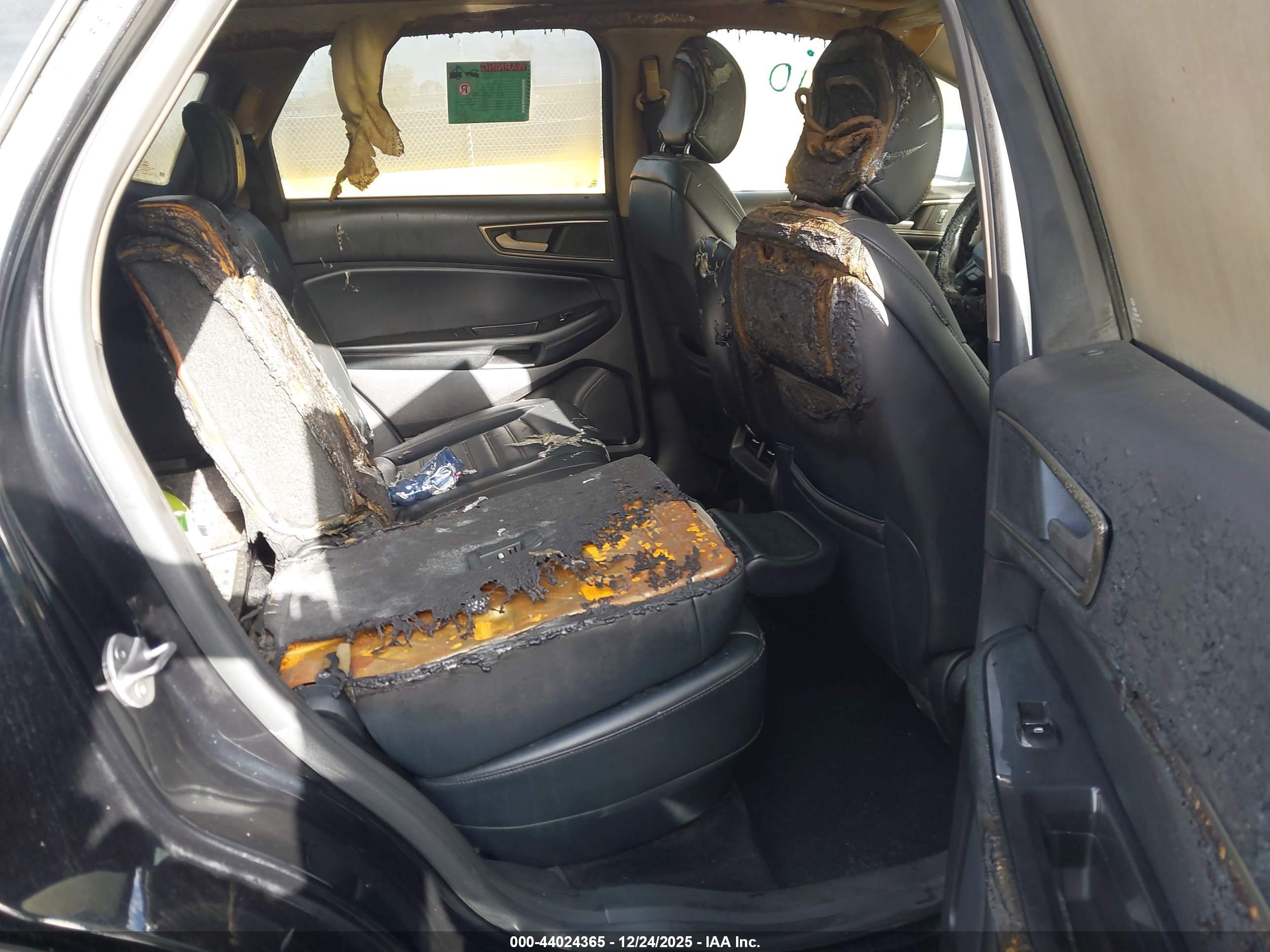 FORD EDGE image 8