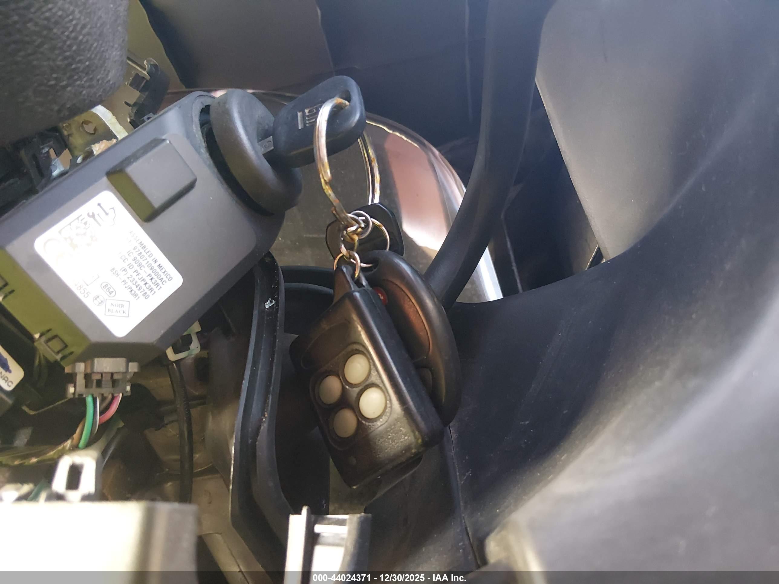 CHEVROLET EXPRESS image 11