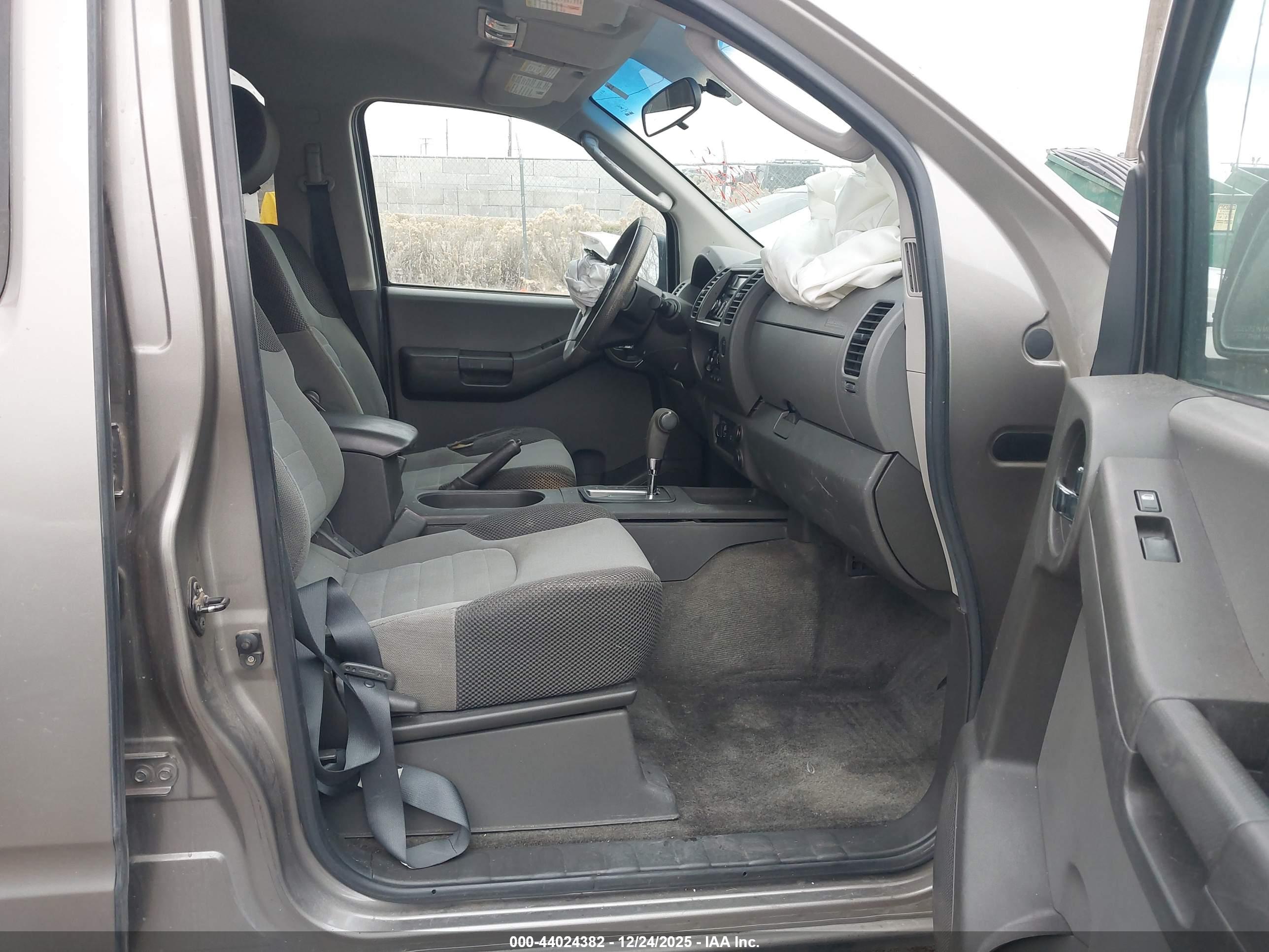 NISSAN XTERRA image 5