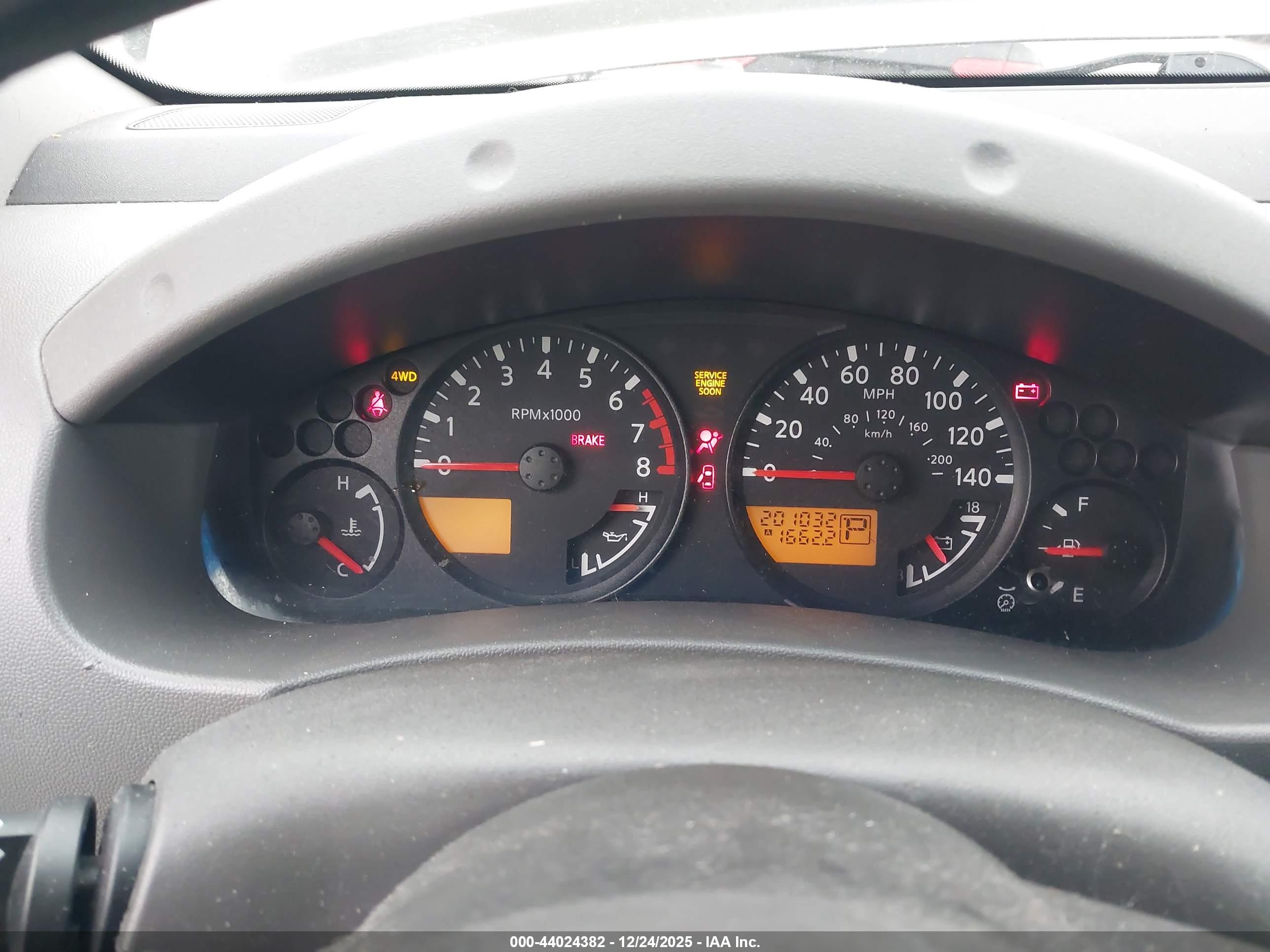 NISSAN XTERRA image 7