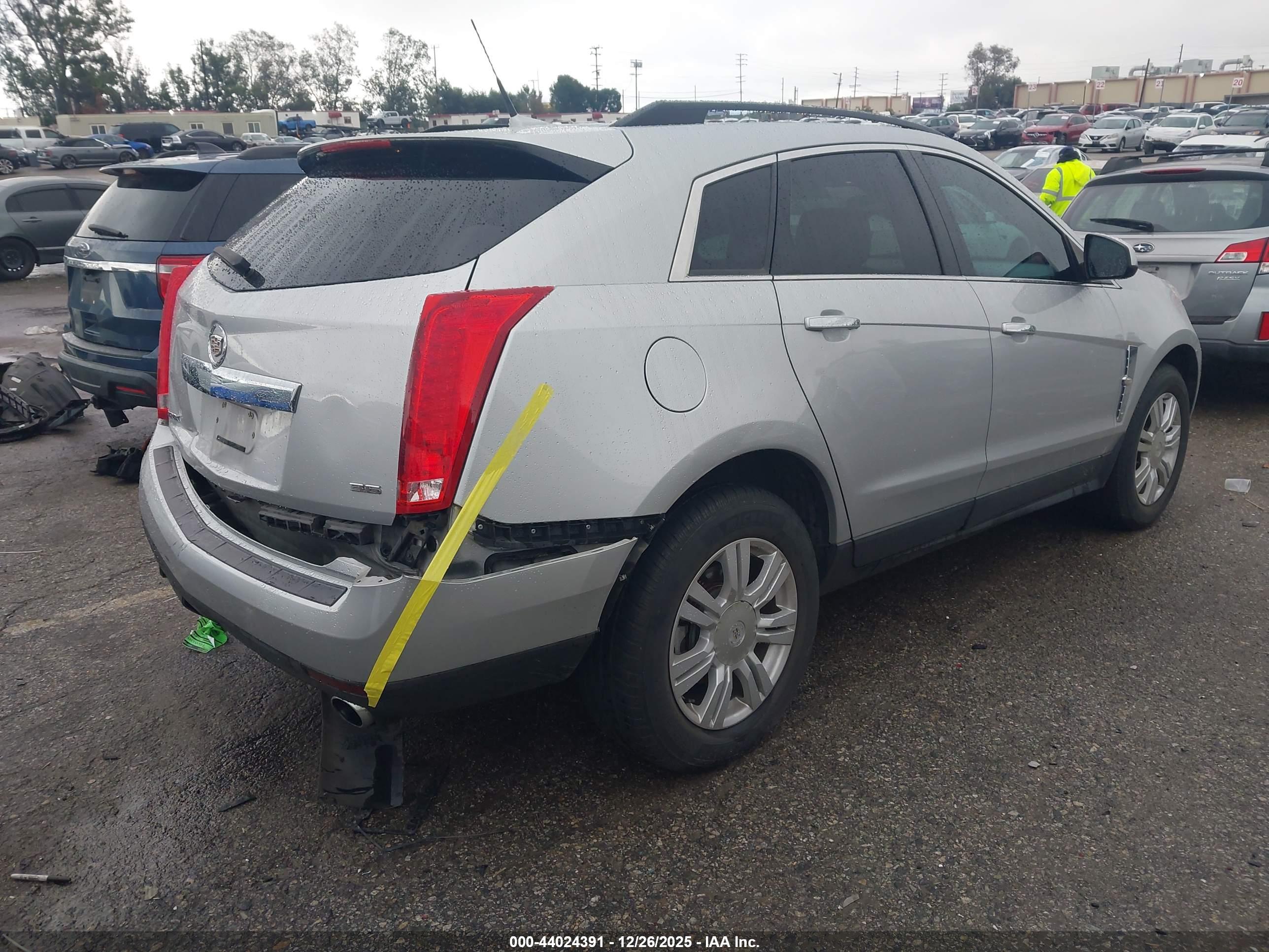 CADILLAC SRX image 4