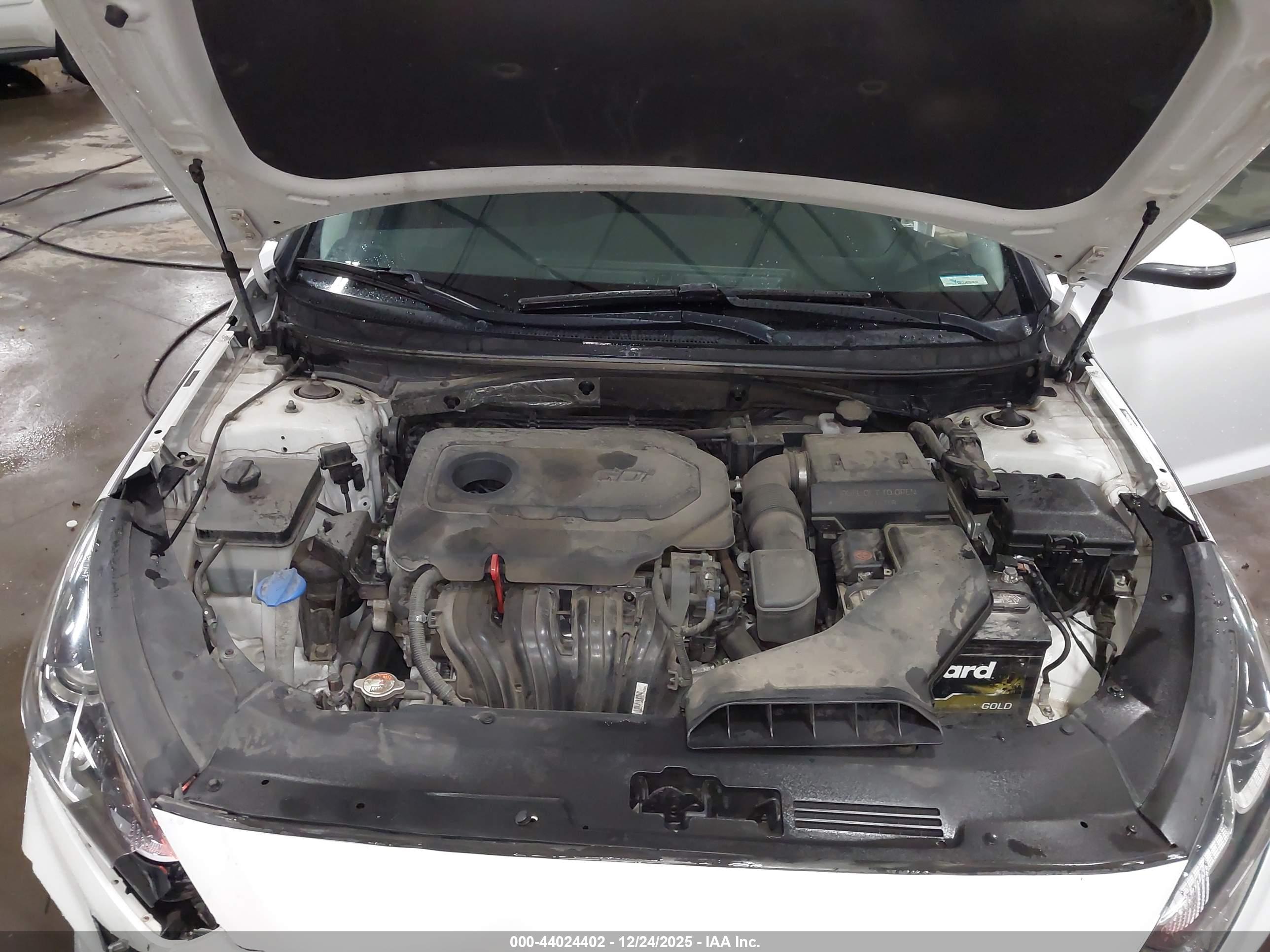 HYUNDAI SONATA image 10