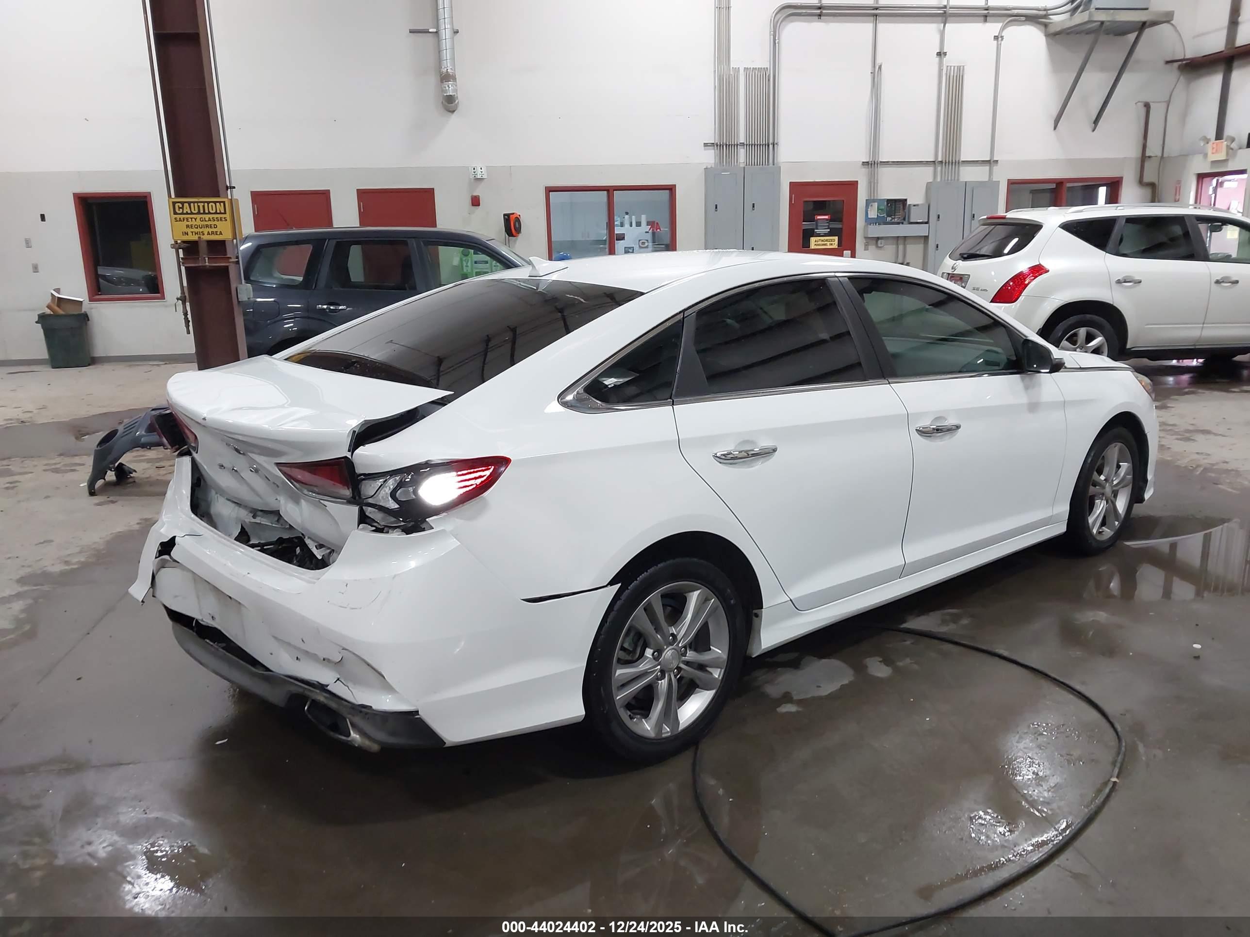 HYUNDAI SONATA image 4