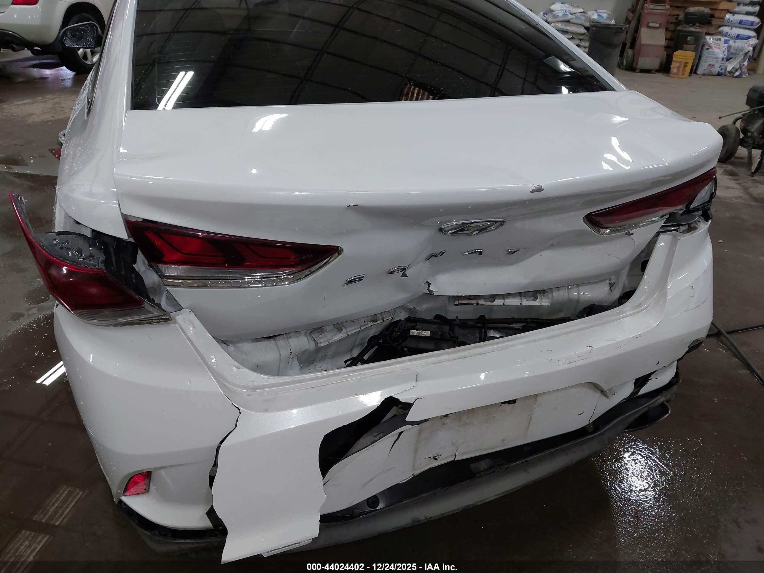 HYUNDAI SONATA image 6