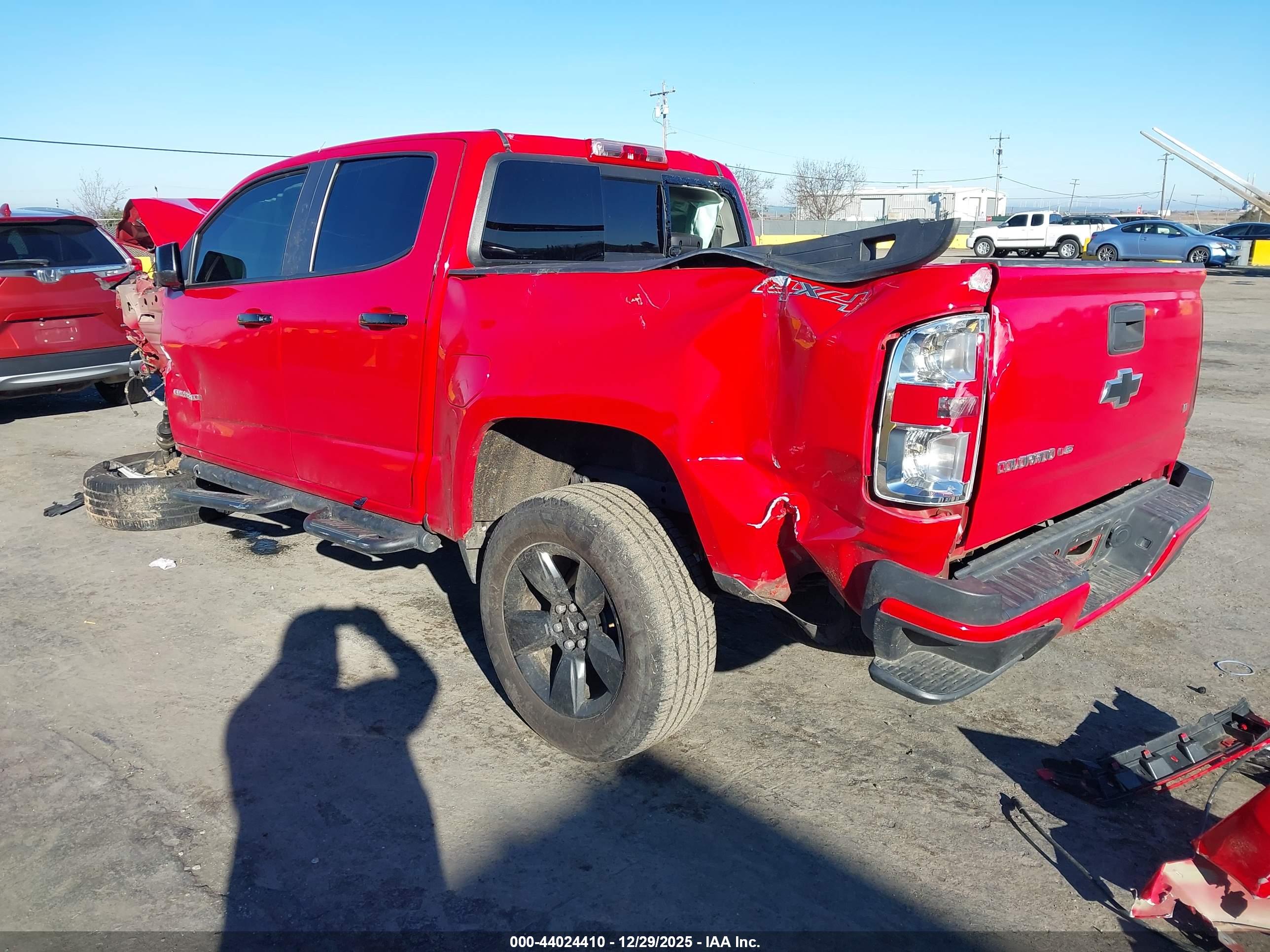 CHEVROLET COLORADO image 3
