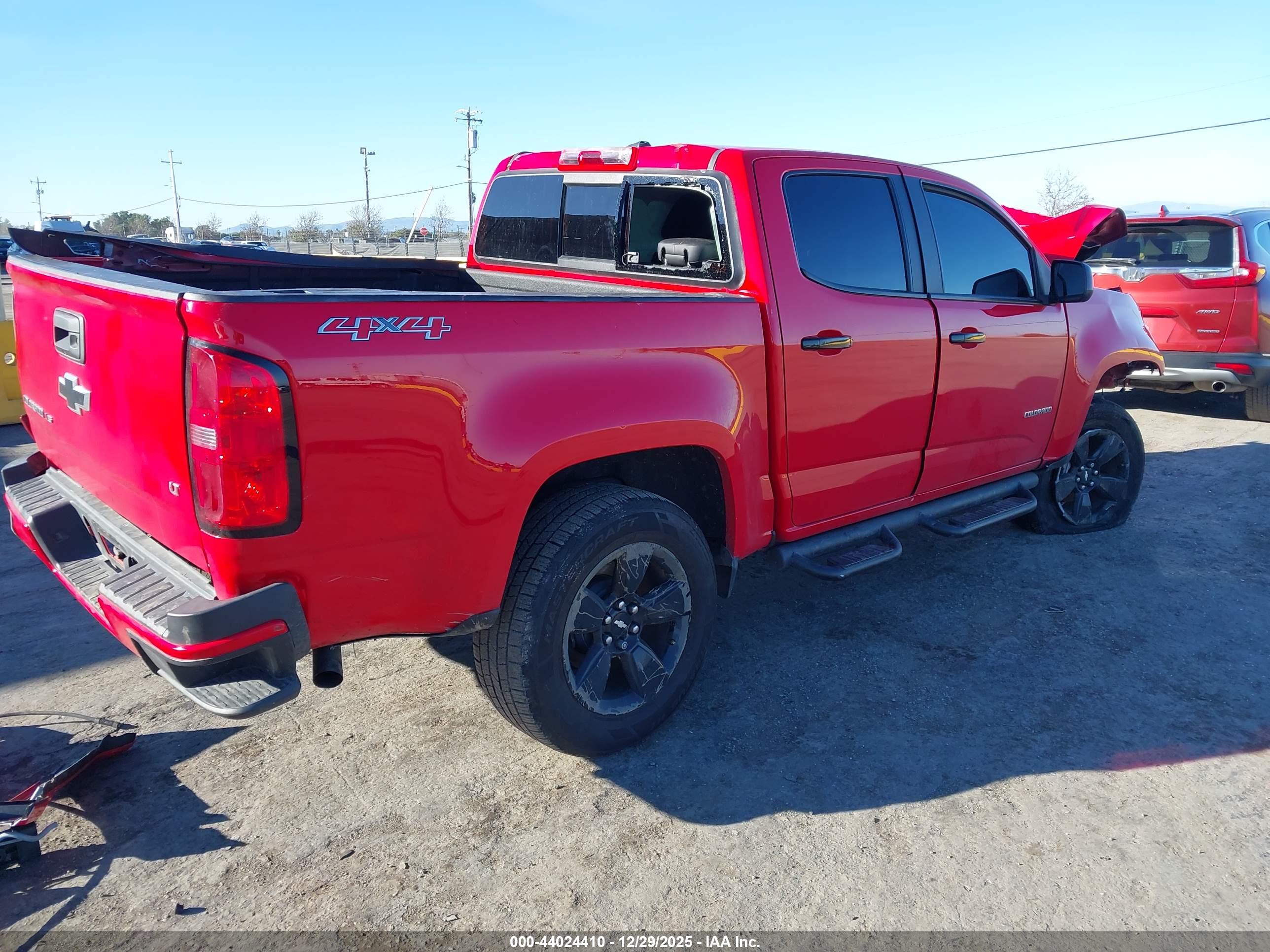 CHEVROLET COLORADO image 4
