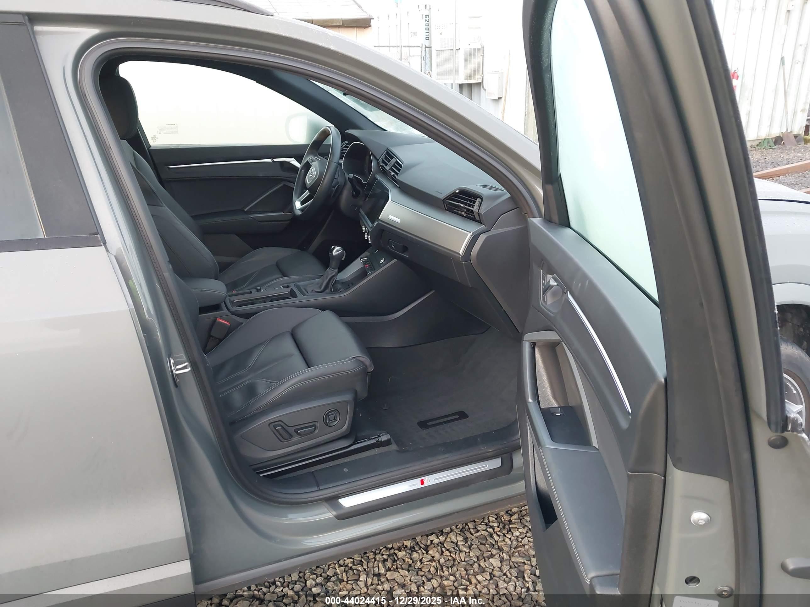 AUDI Q3 image 5