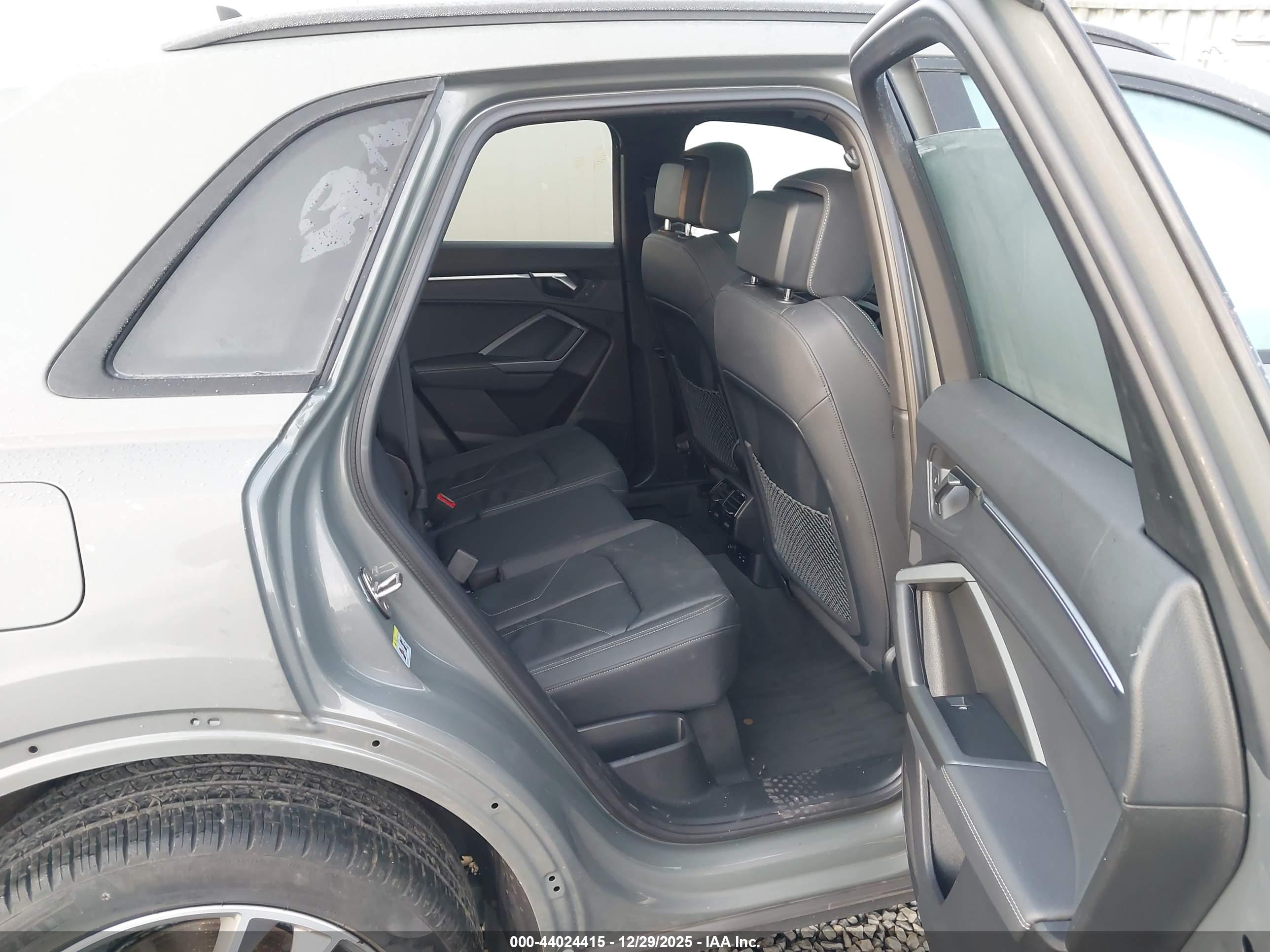 AUDI Q3 image 8