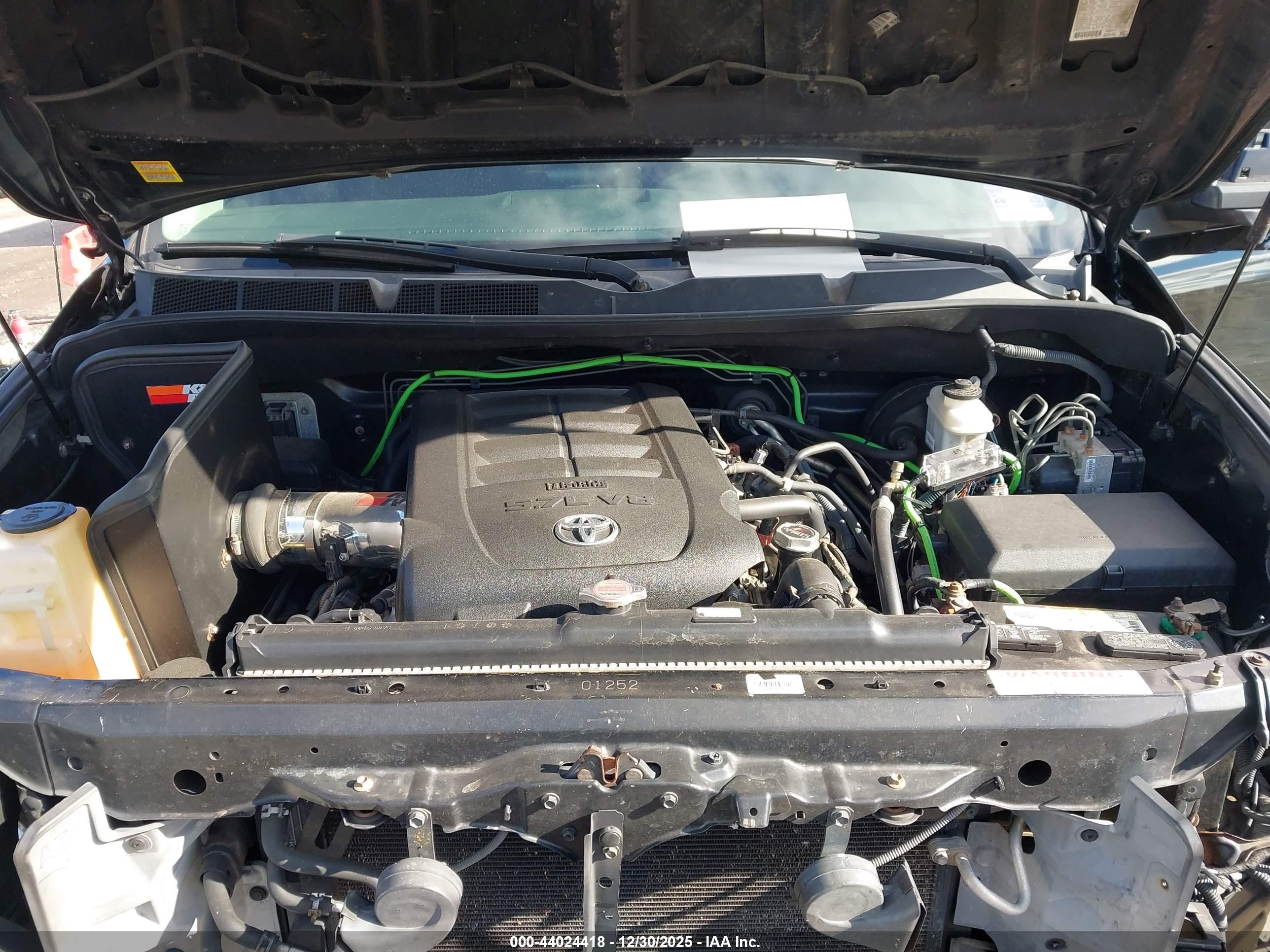 TOYOTA TUNDRA image 10