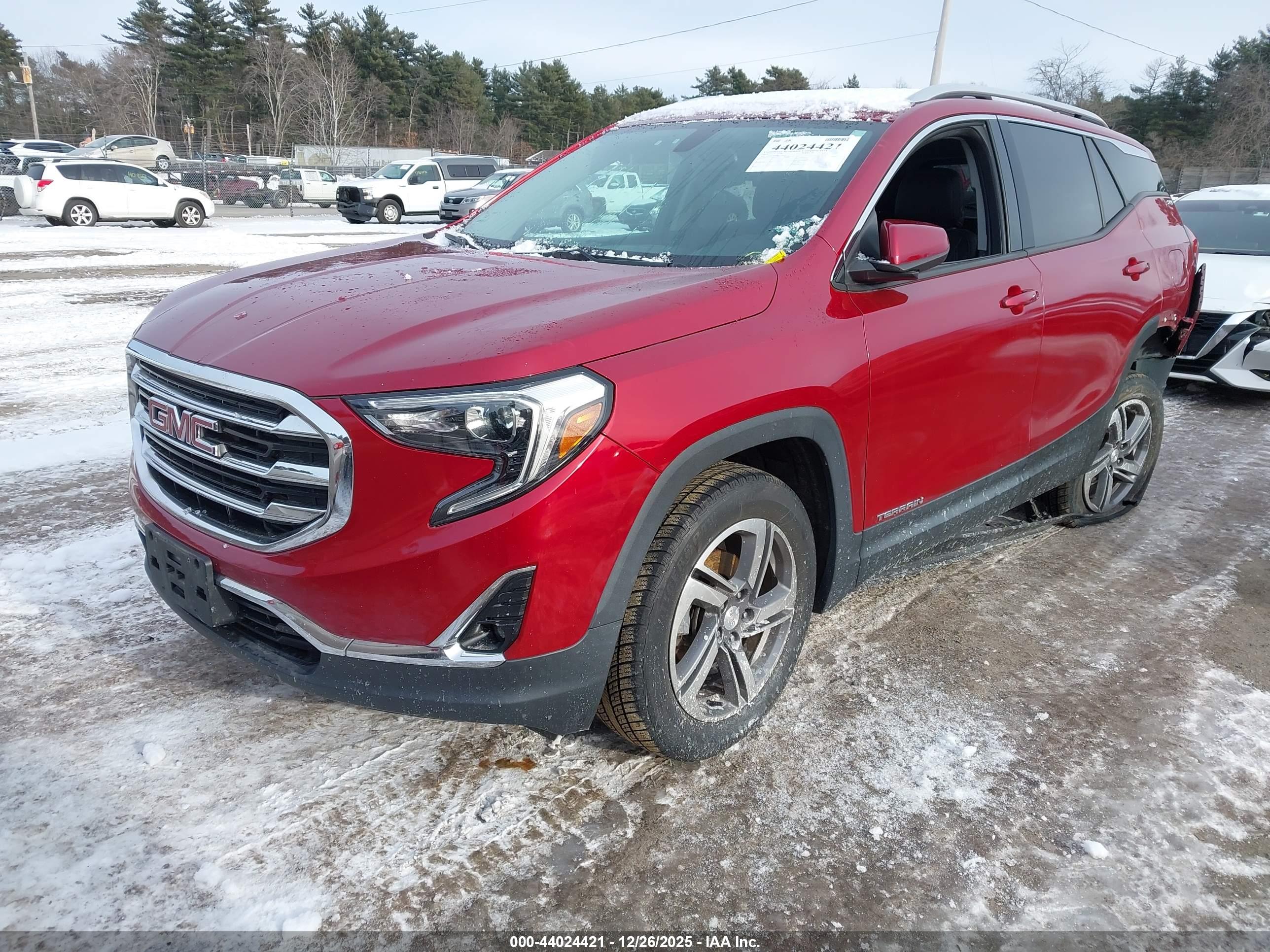 GMC TERRAIN image 2