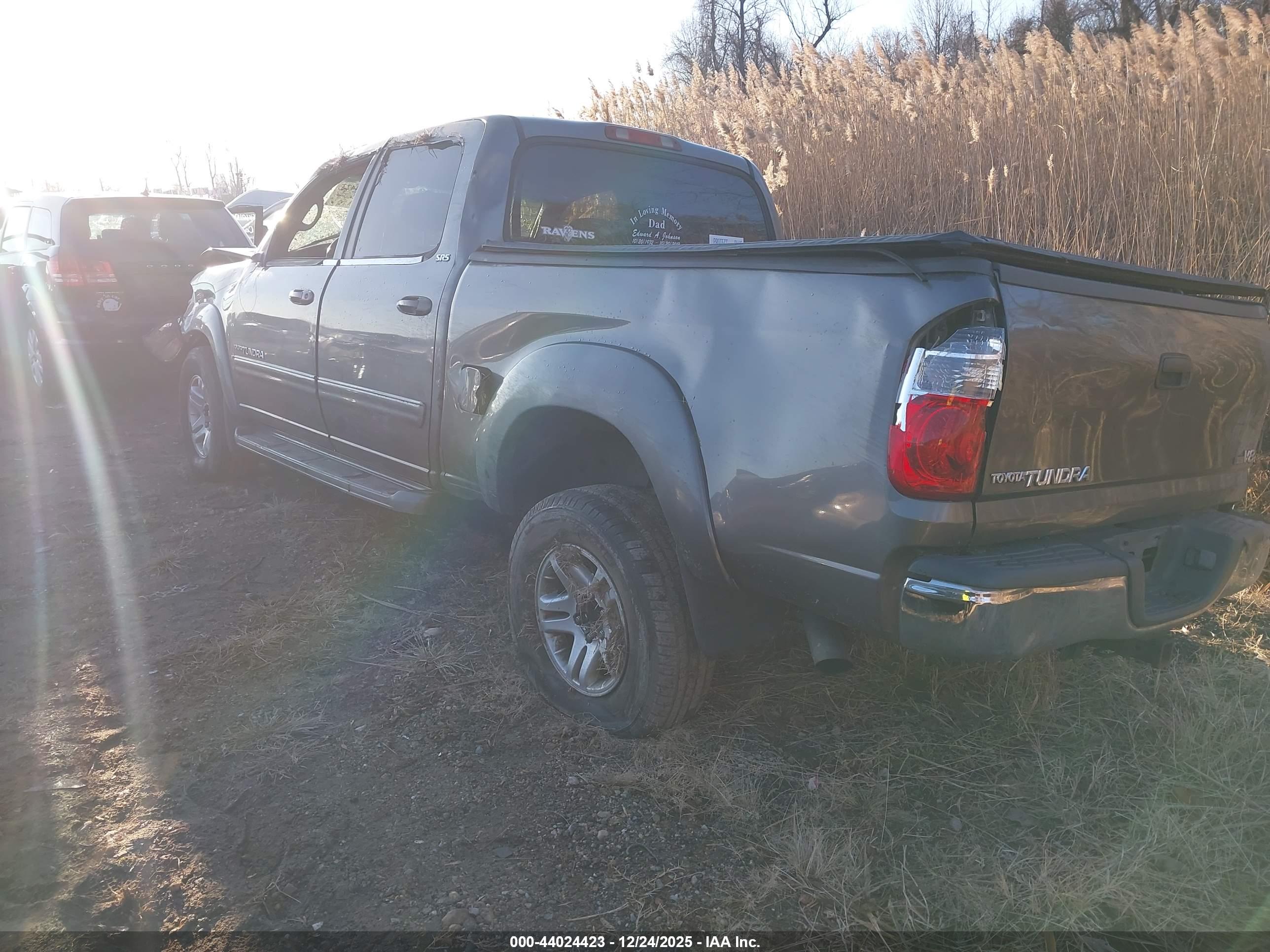 TOYOTA TUNDRA image 3