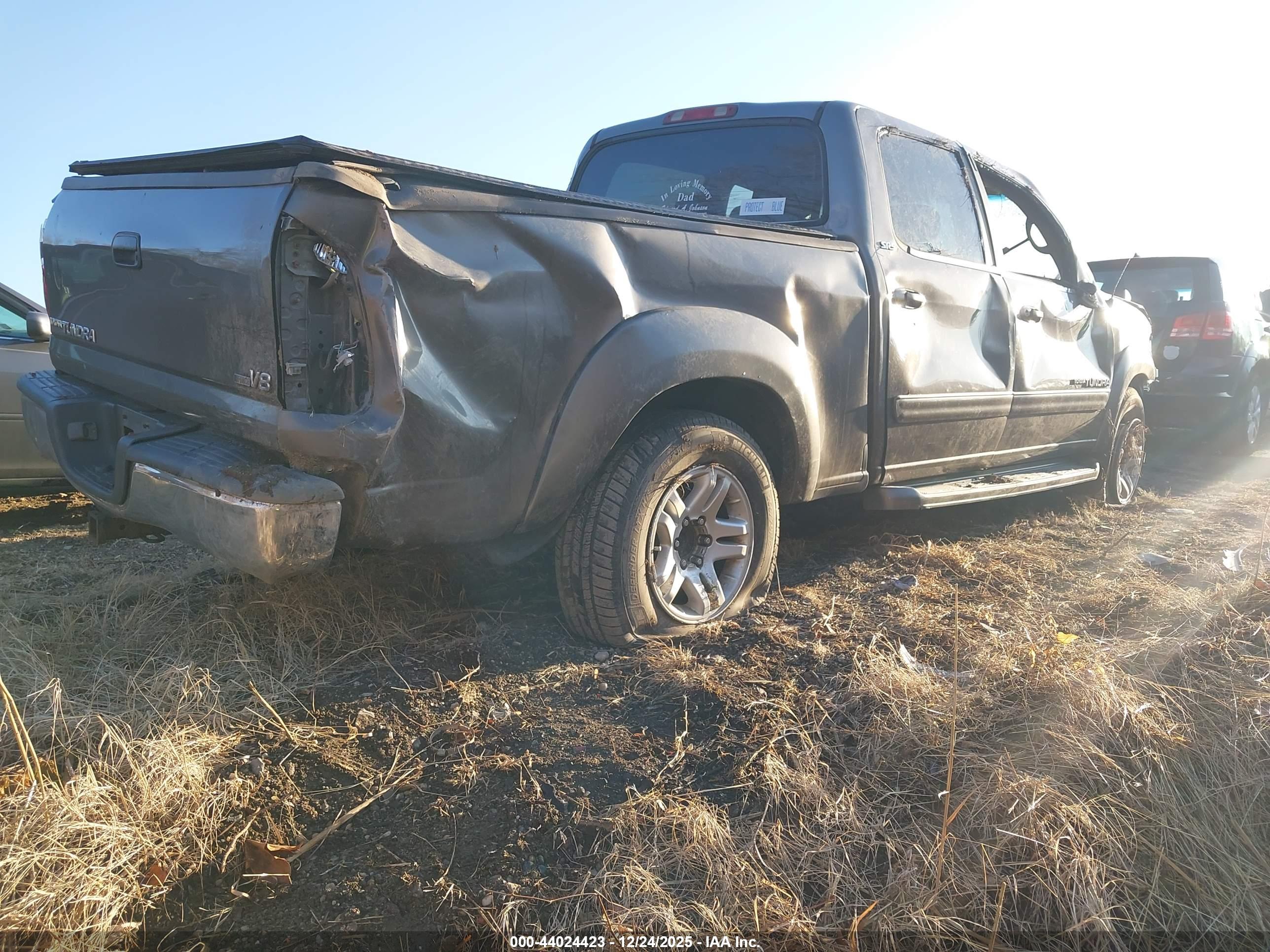 TOYOTA TUNDRA image 4