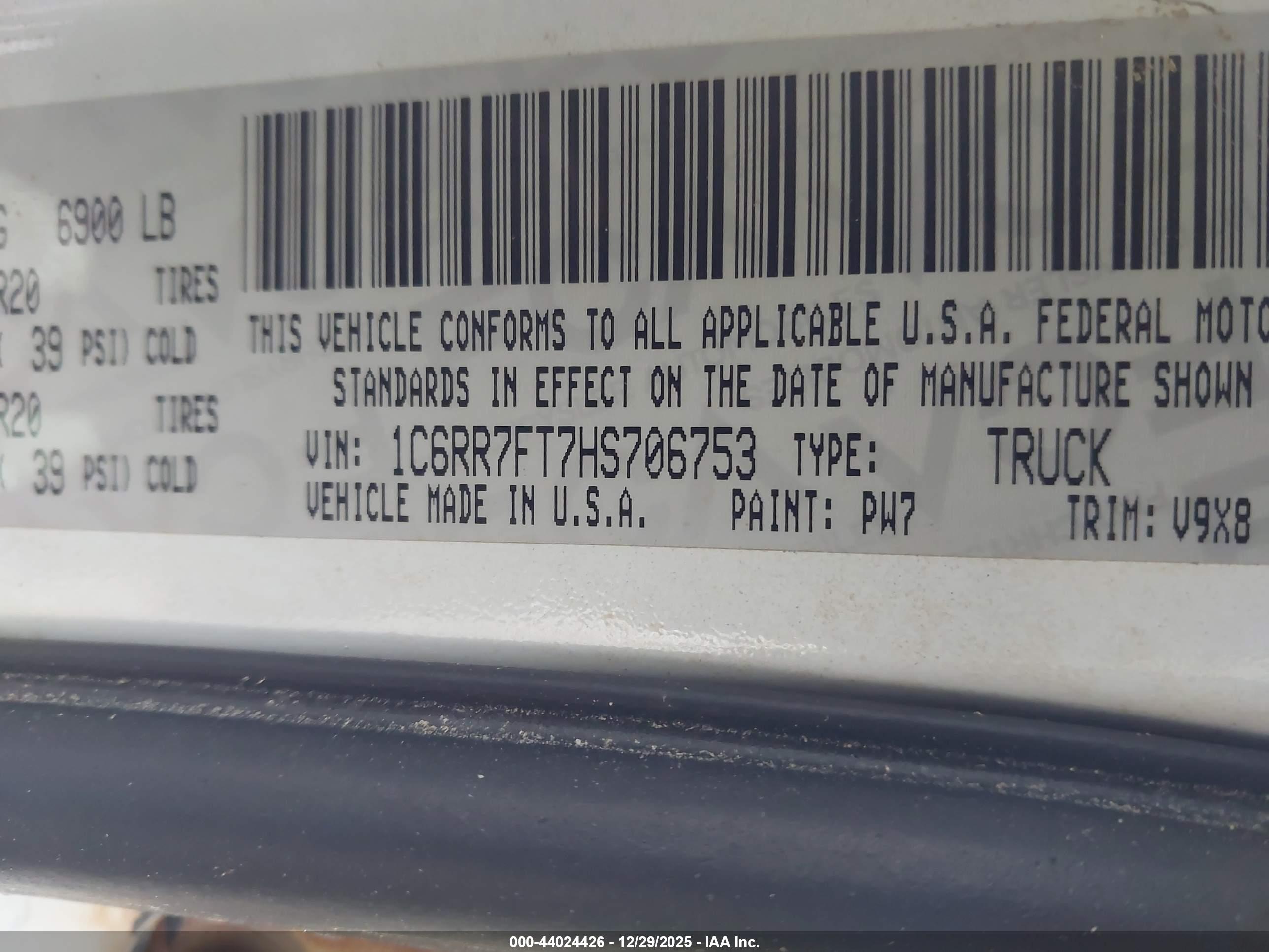 RAM 1500 image 9