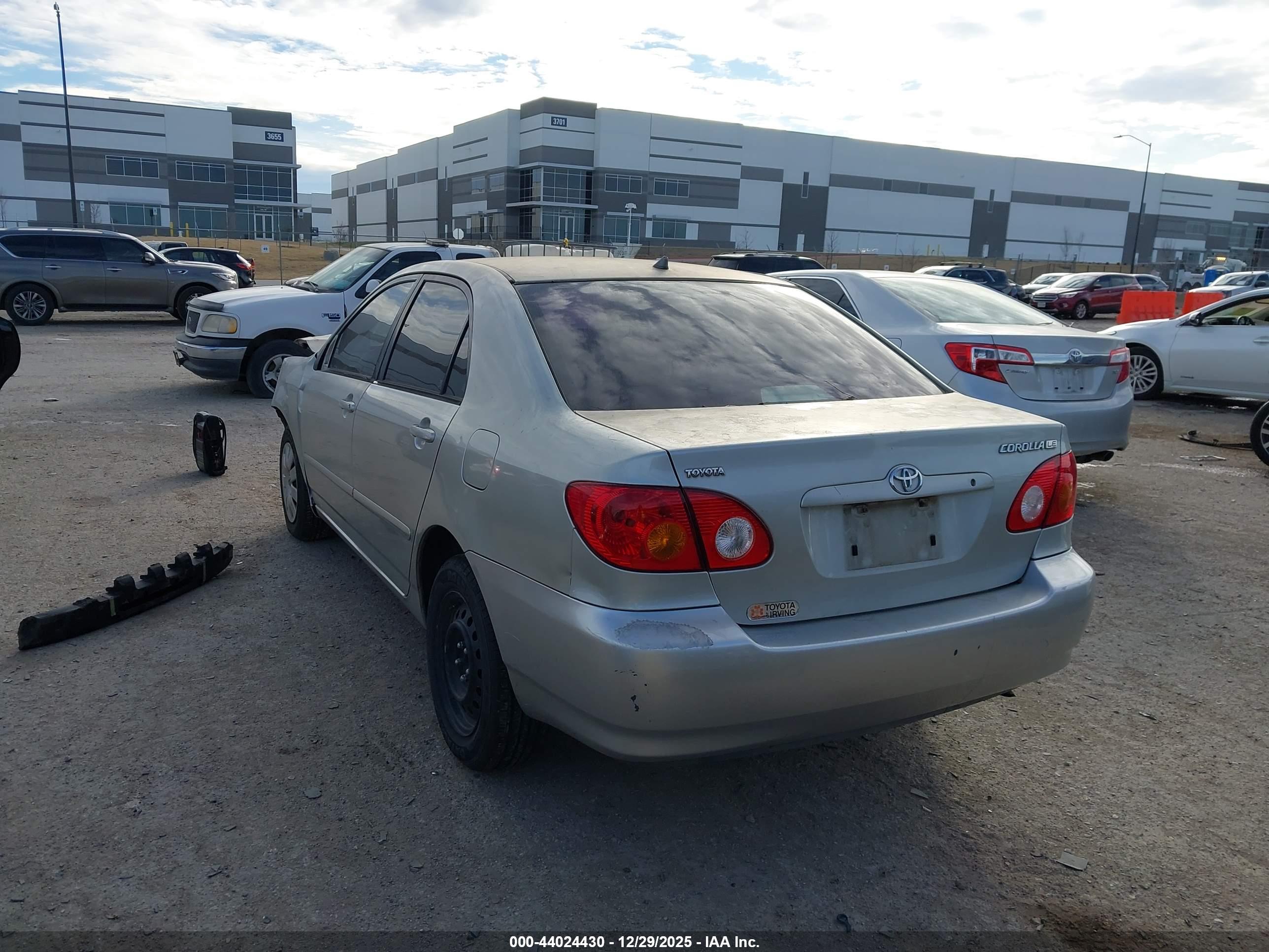 TOYOTA COROLLA image 3