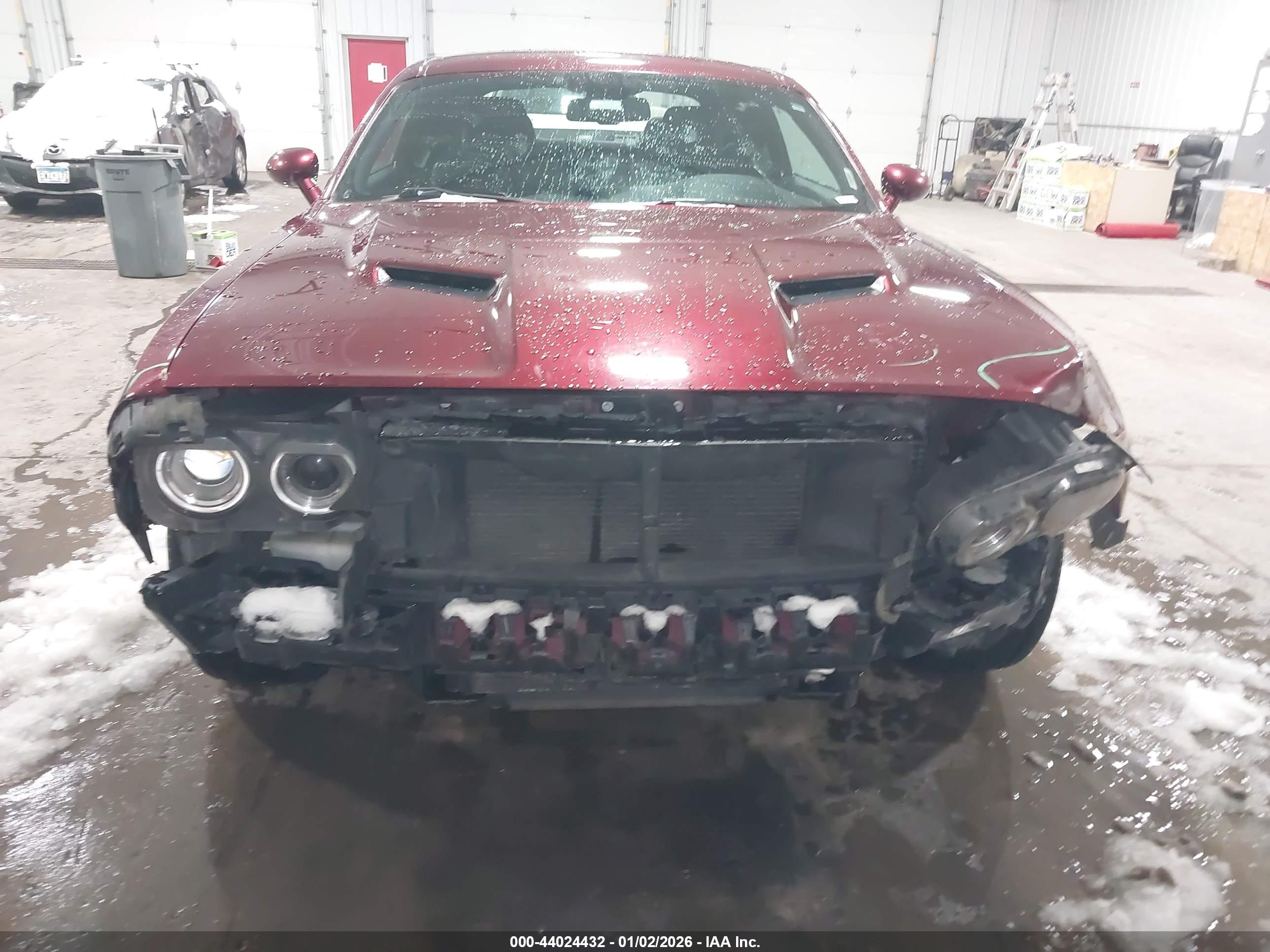 DODGE CHALLENGER image 6