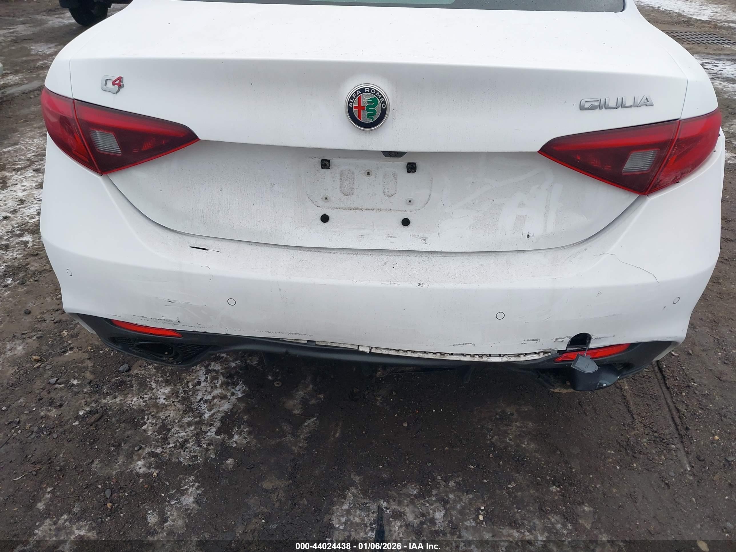 ALFA ROMEO image 6