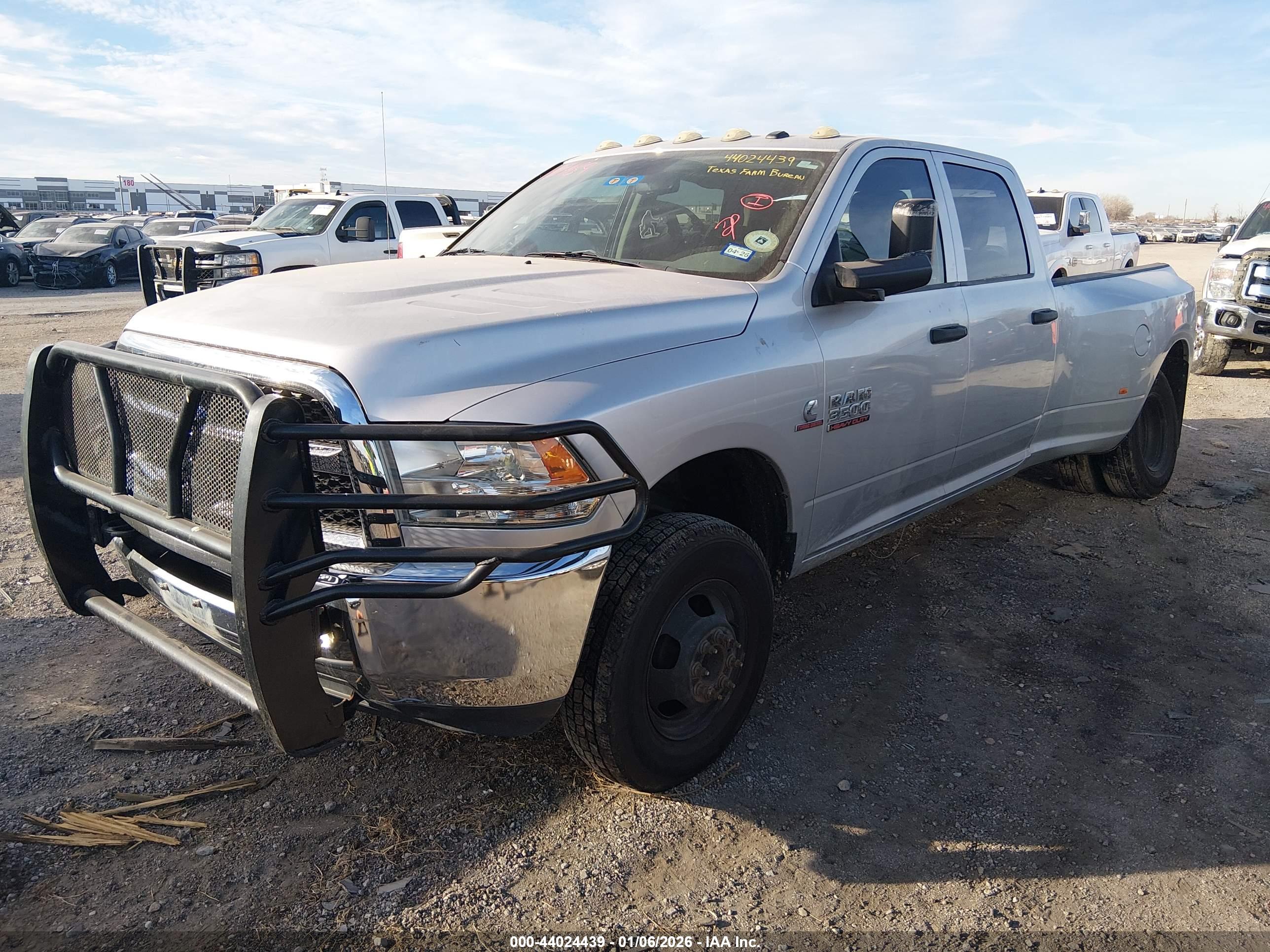 RAM 3500 image 2