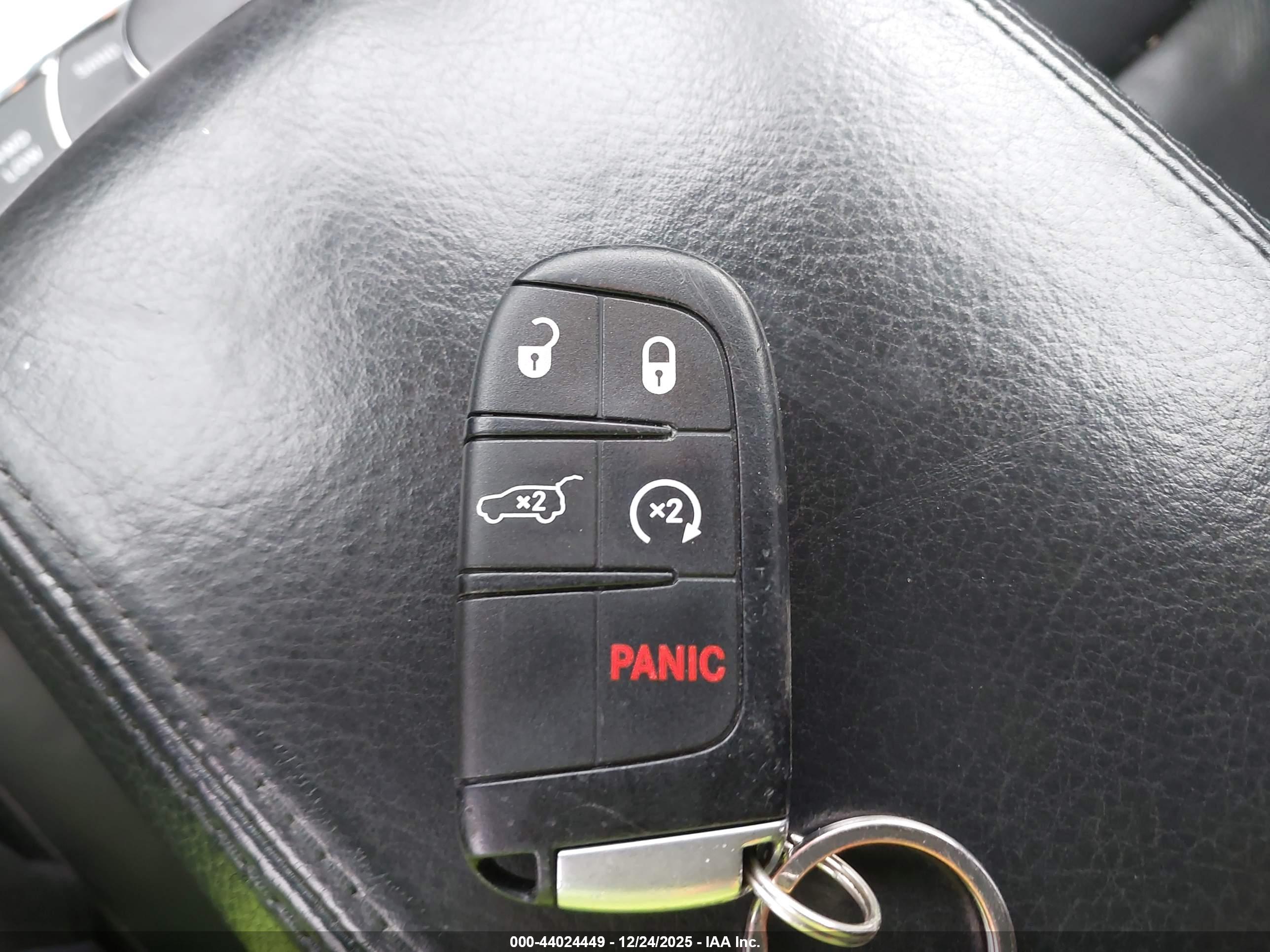 JEEP GRAND image 11