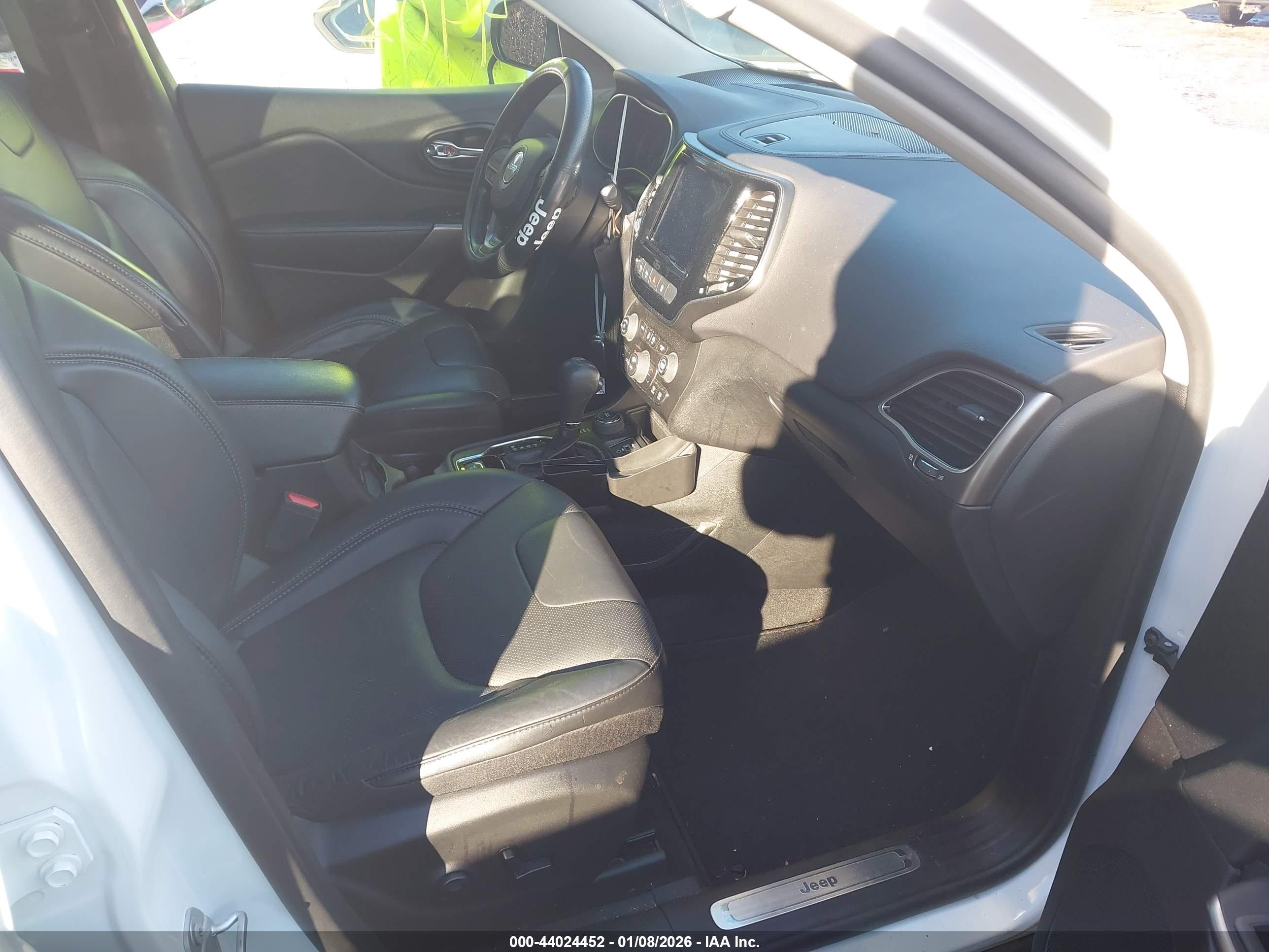 JEEP CHEROKEE image 5