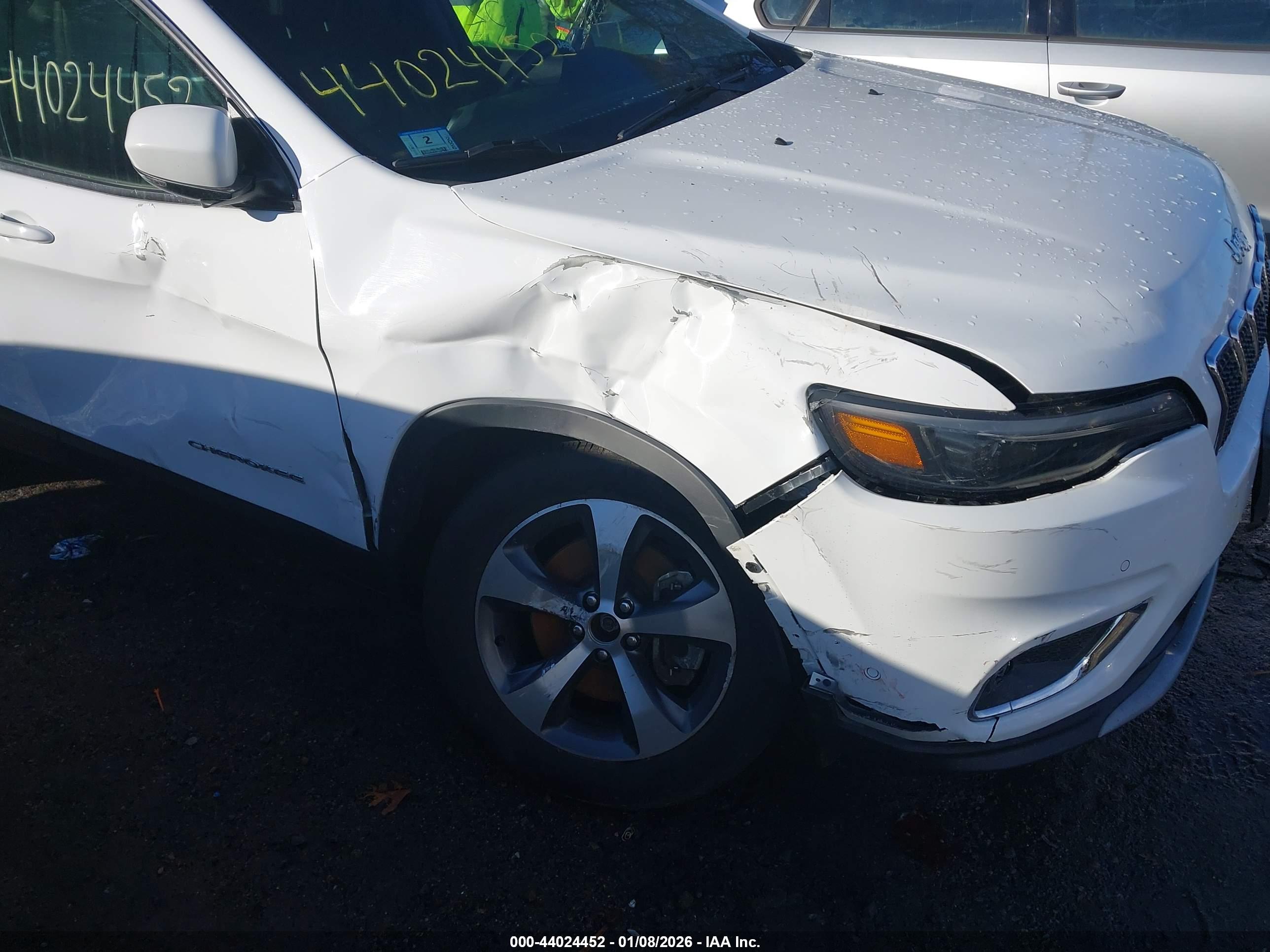 JEEP CHEROKEE image 6
