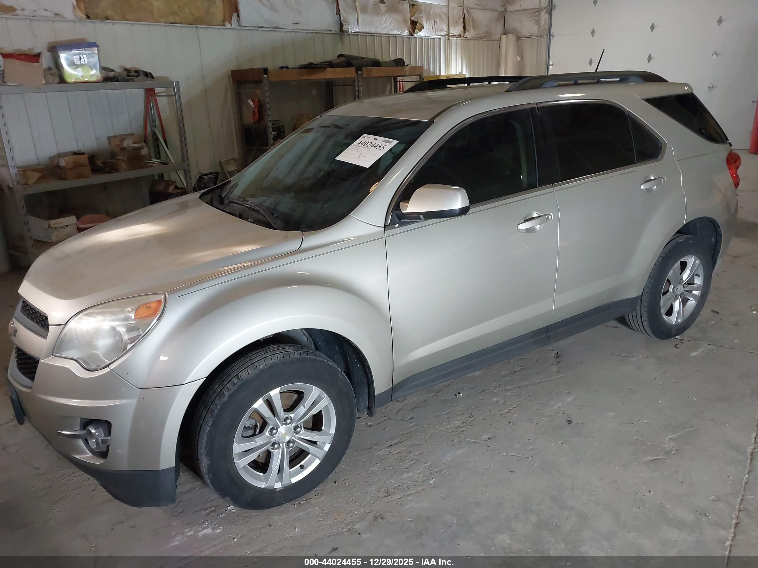 CHEVROLET EQUINOX image 2