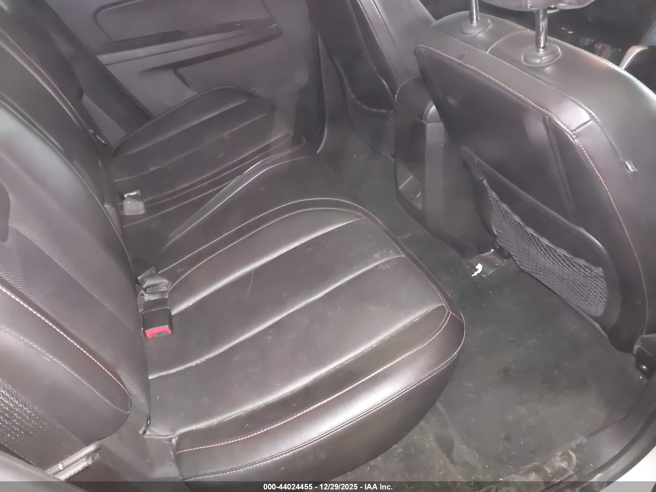 CHEVROLET EQUINOX image 8
