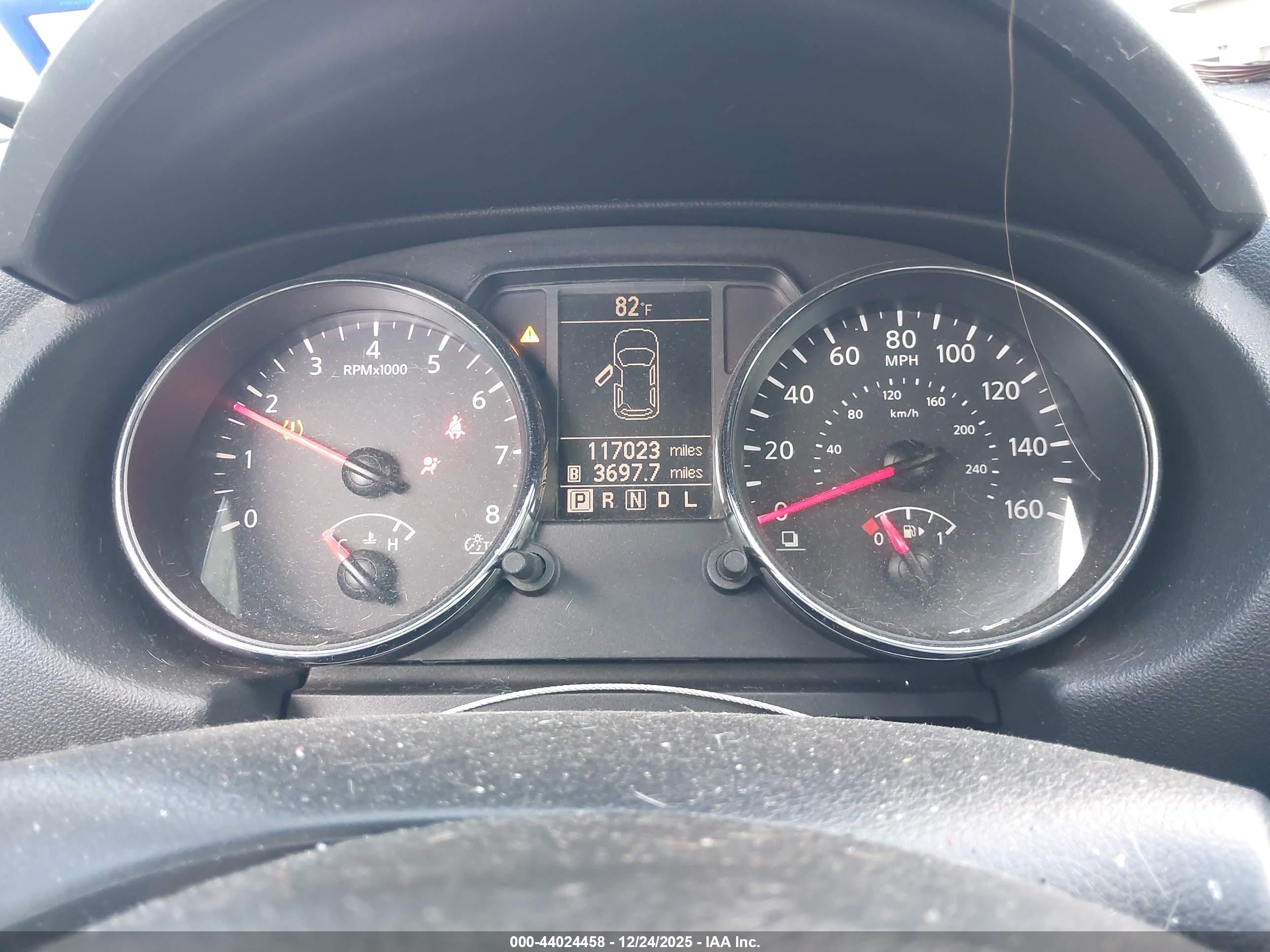 NISSAN ROGUE image 7